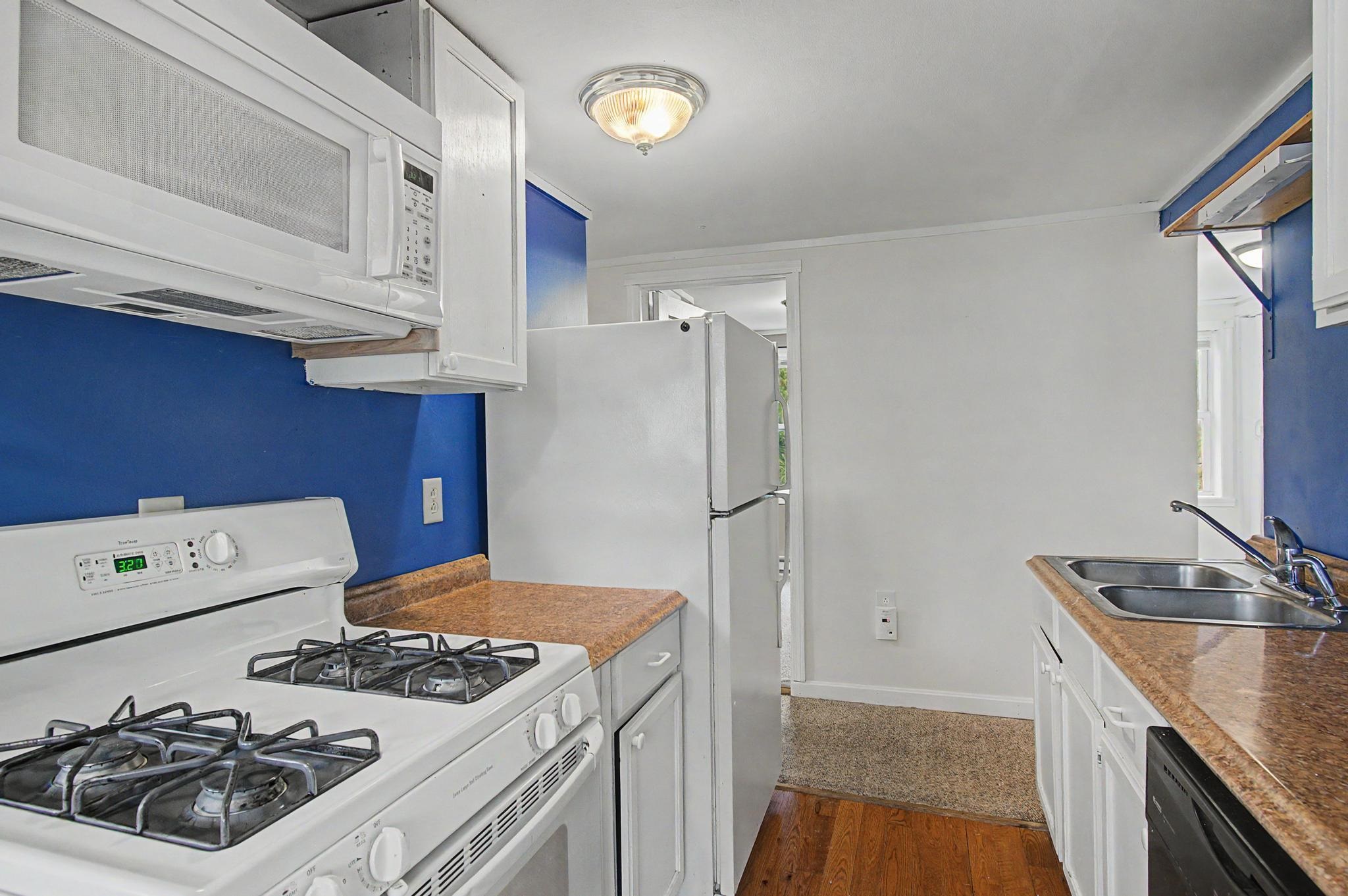 4711 Main Road Property Photo 1