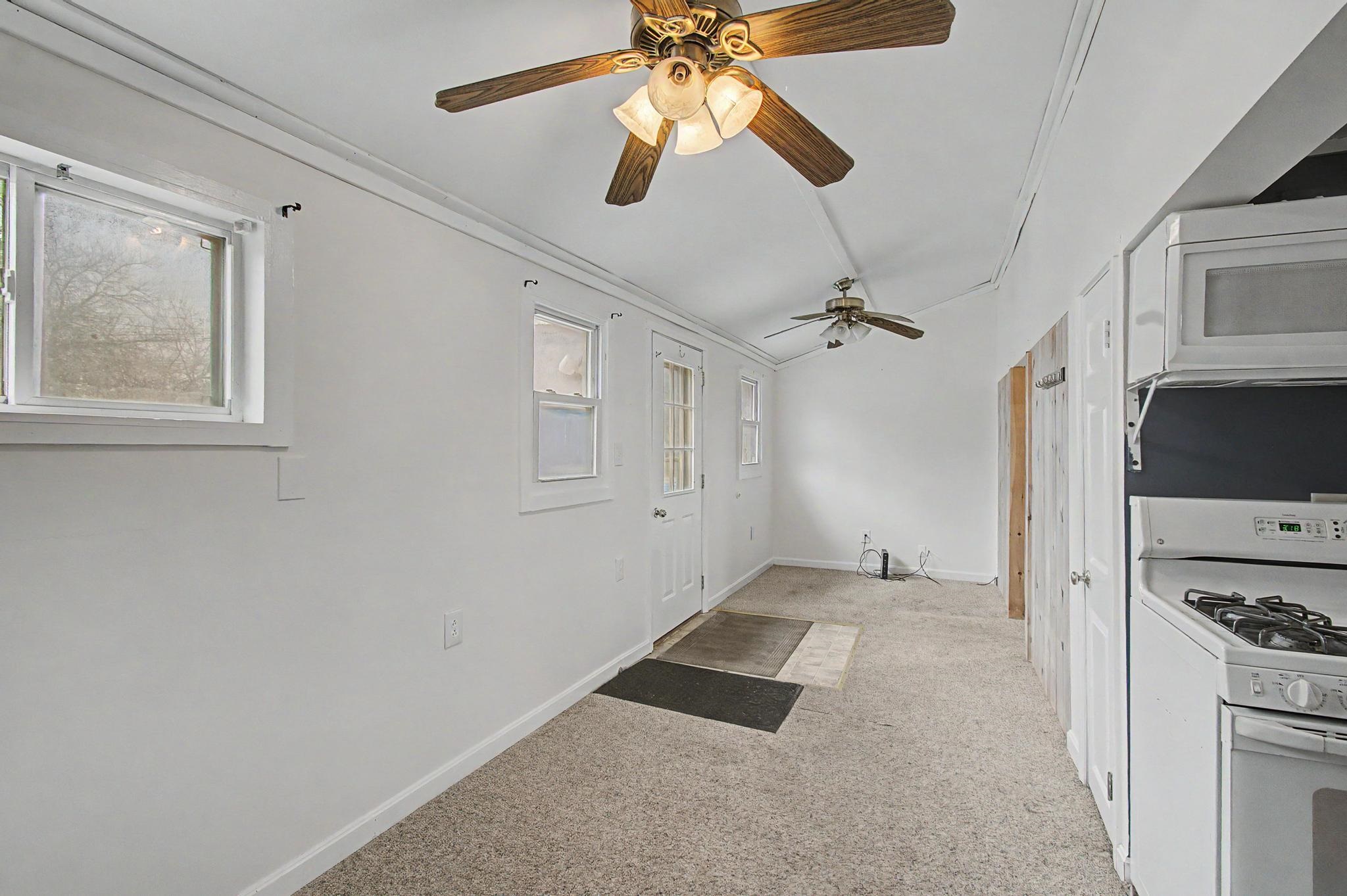 4711 Main Road Property Photo 5