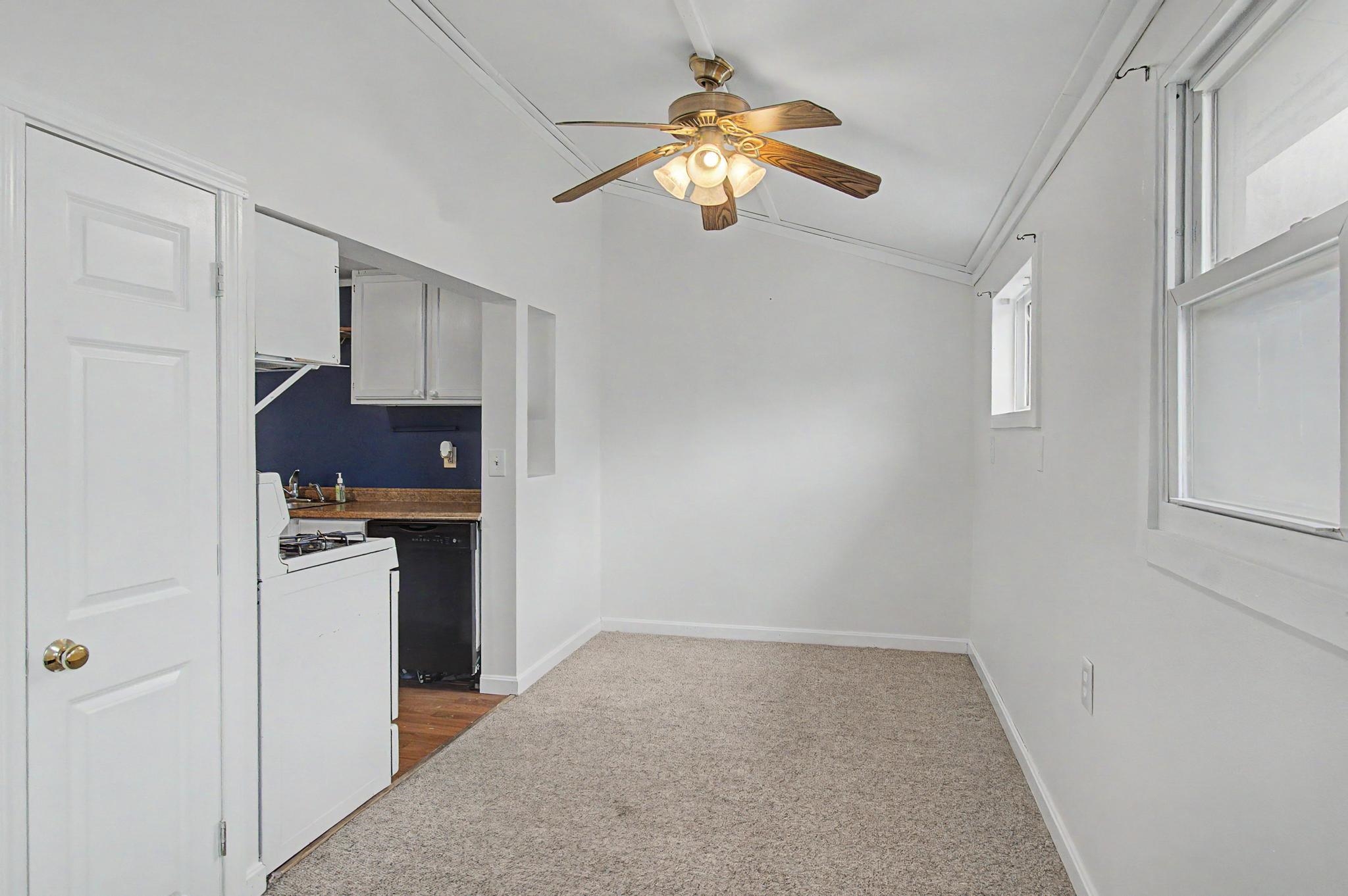 4711 Main Road Property Photo 10