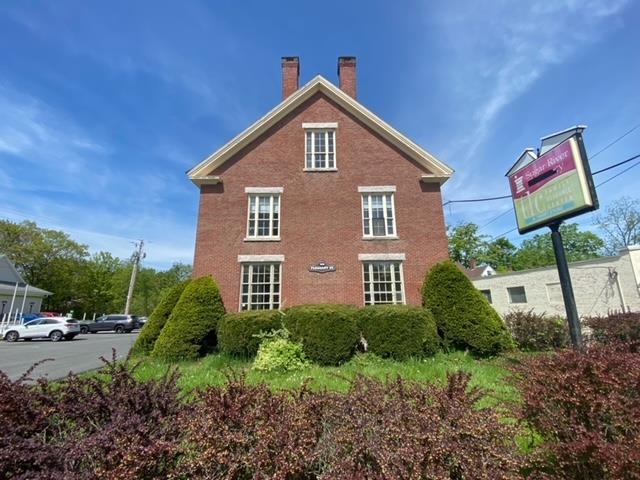 109 Pleasant Street Property Photo 7