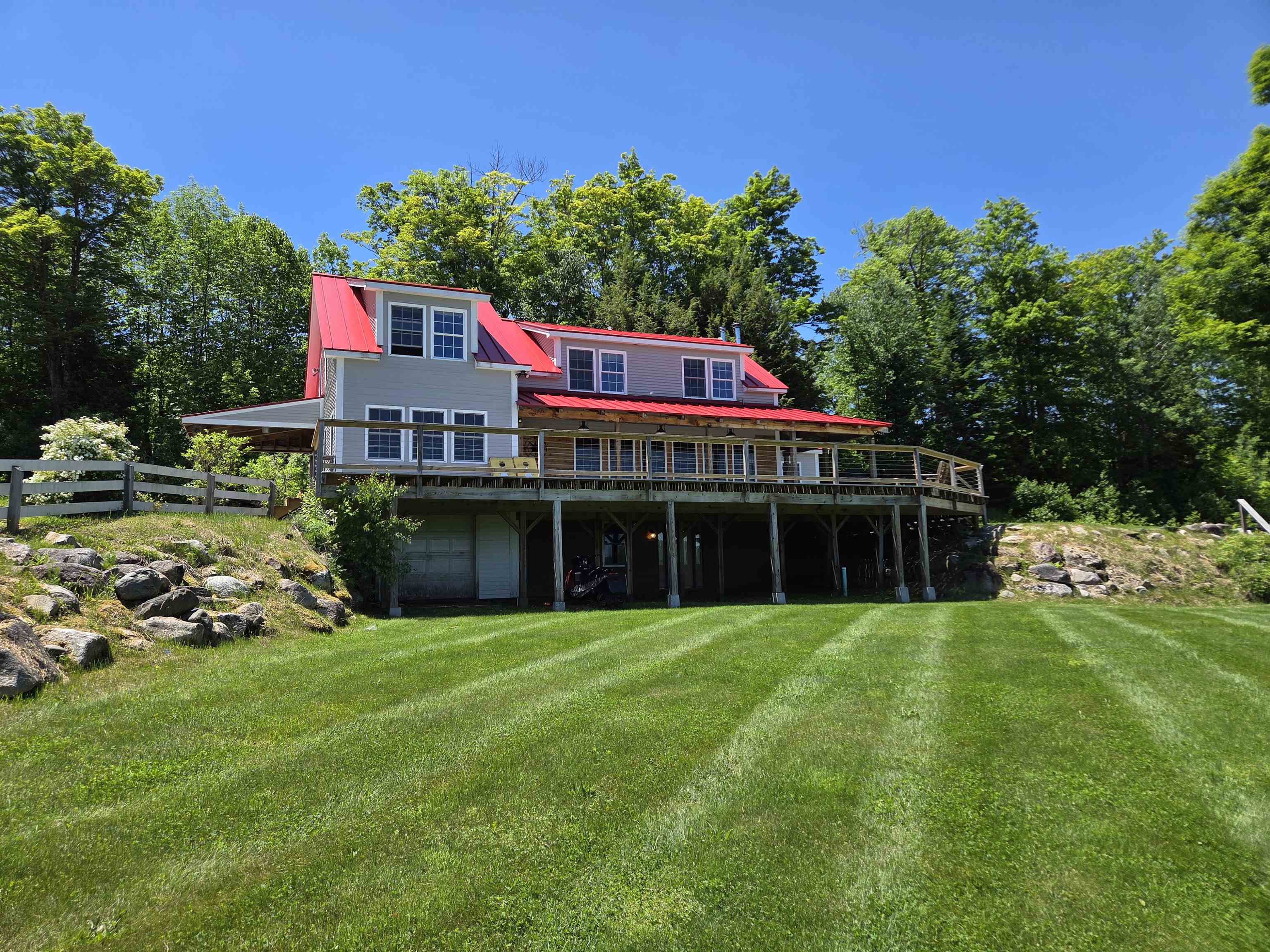 2171 Duck Pond Road Property Photo 3