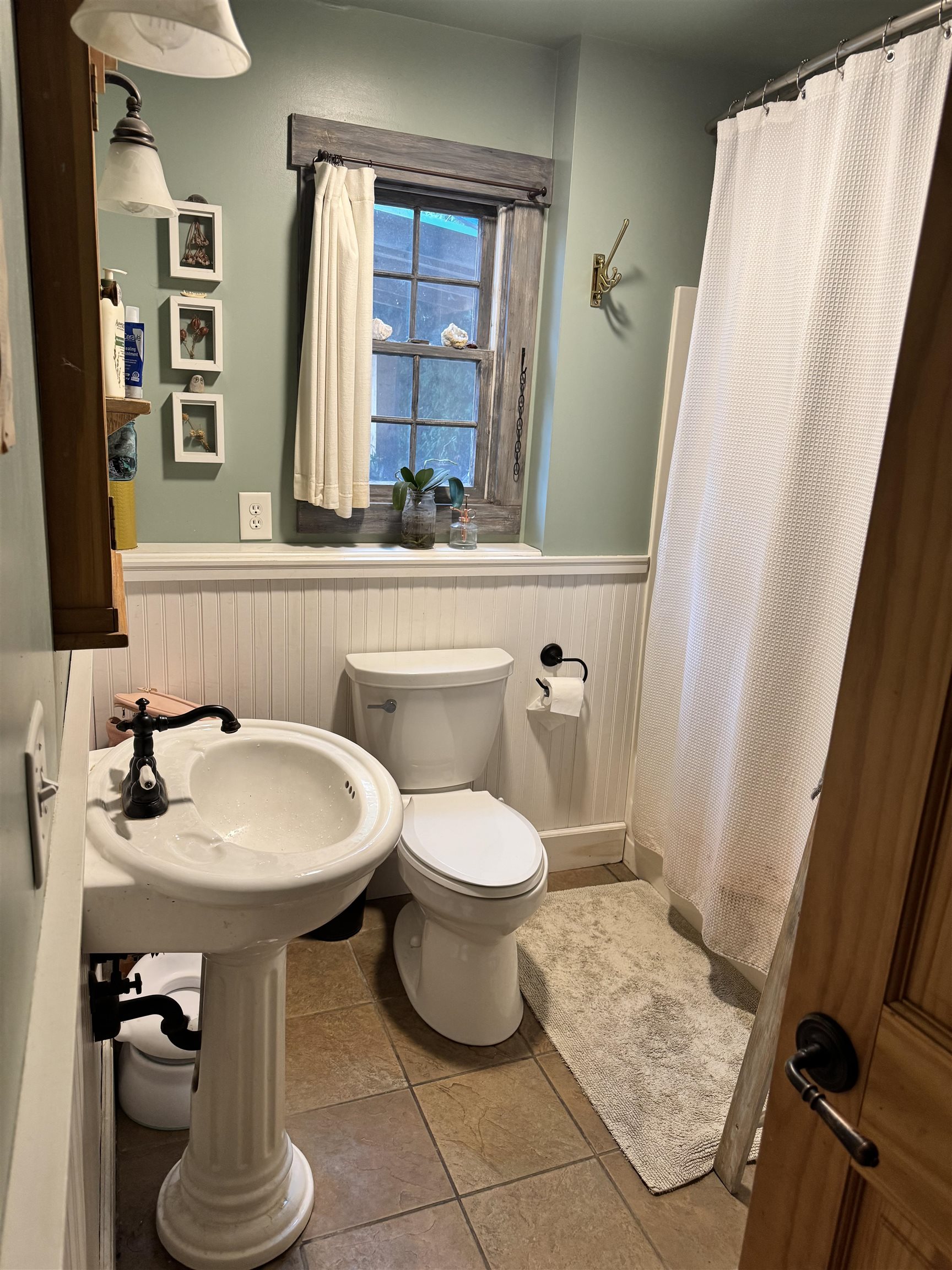 217 Ferry Road Property Photo 6