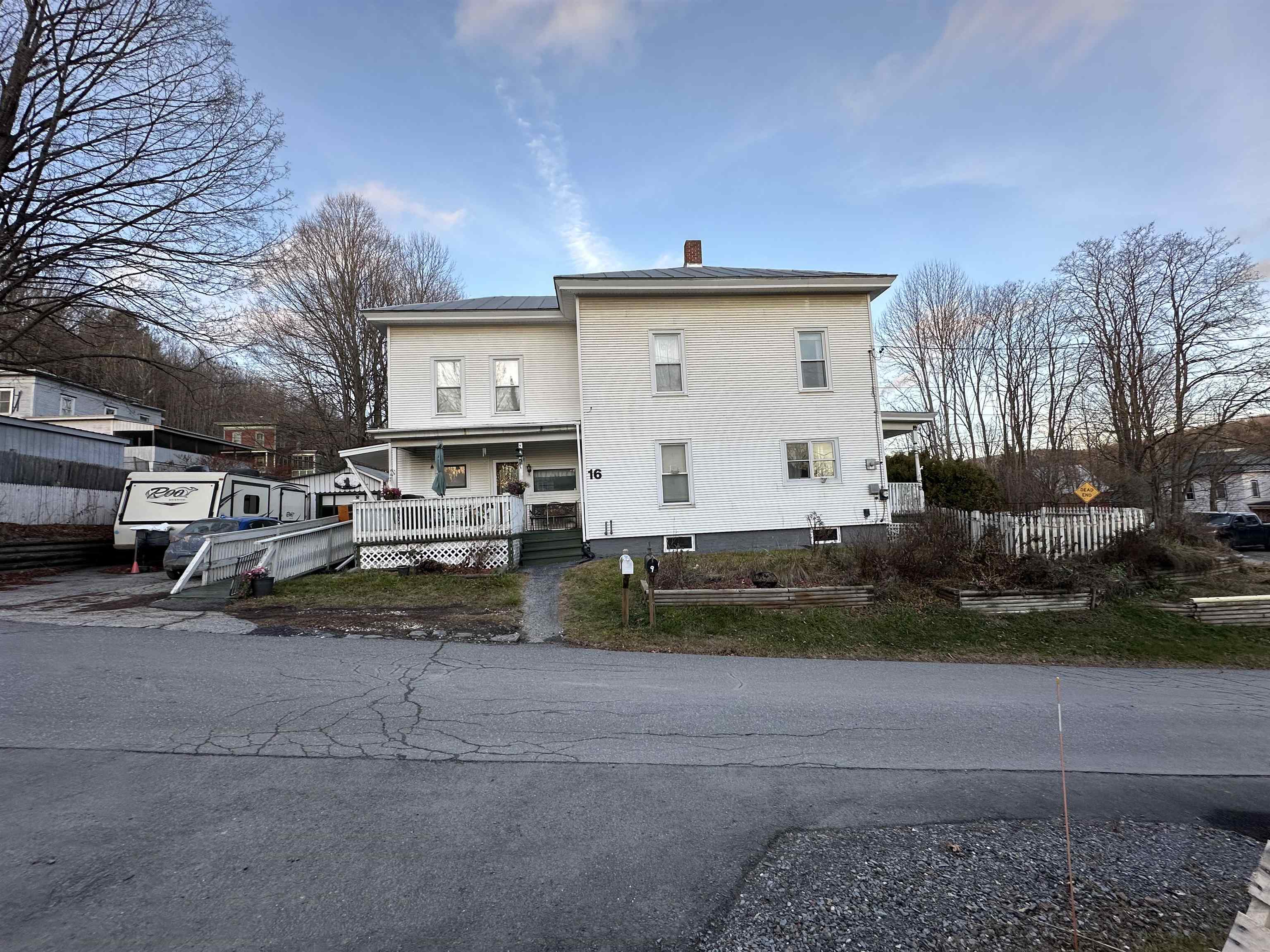 16 Howe Street Property Photo 1