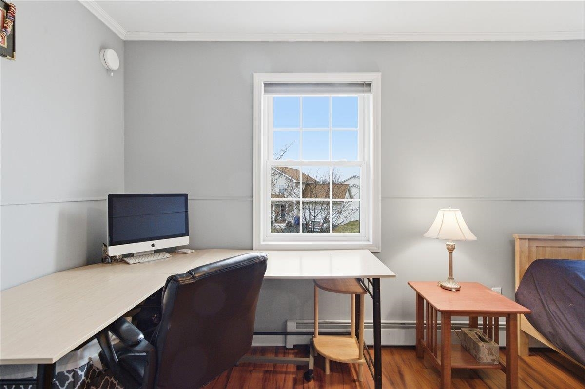 11 Floral Street Property Photo 30