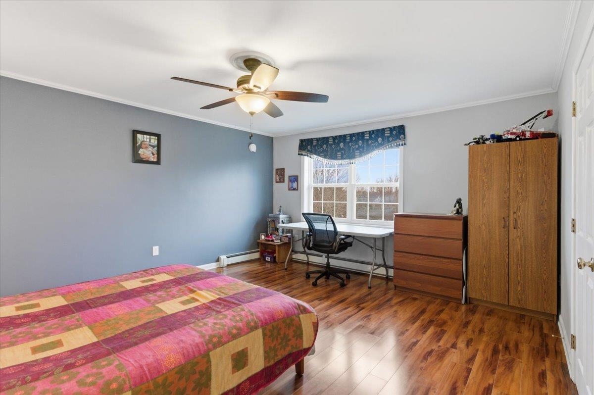 11 Floral Street Property Photo 31