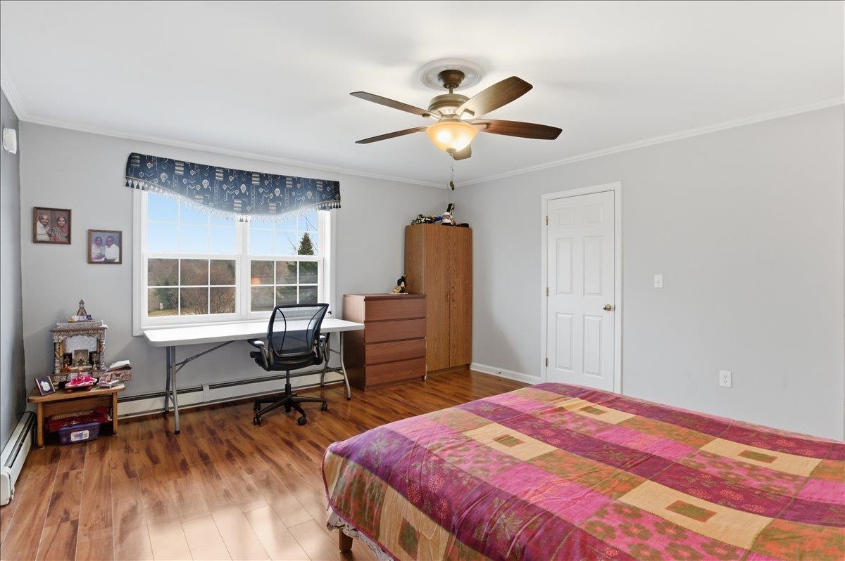 11 Floral Street Property Photo 34