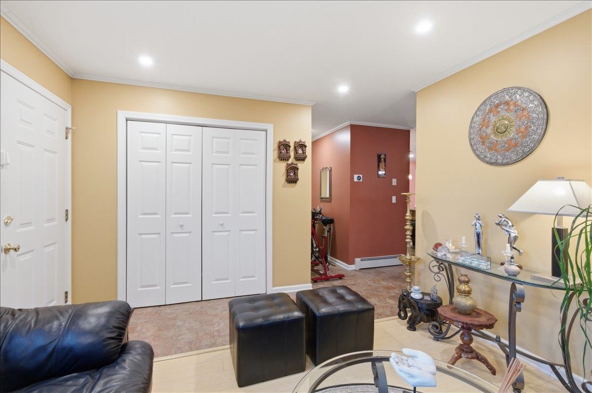 11 Floral Street Property Photo 36