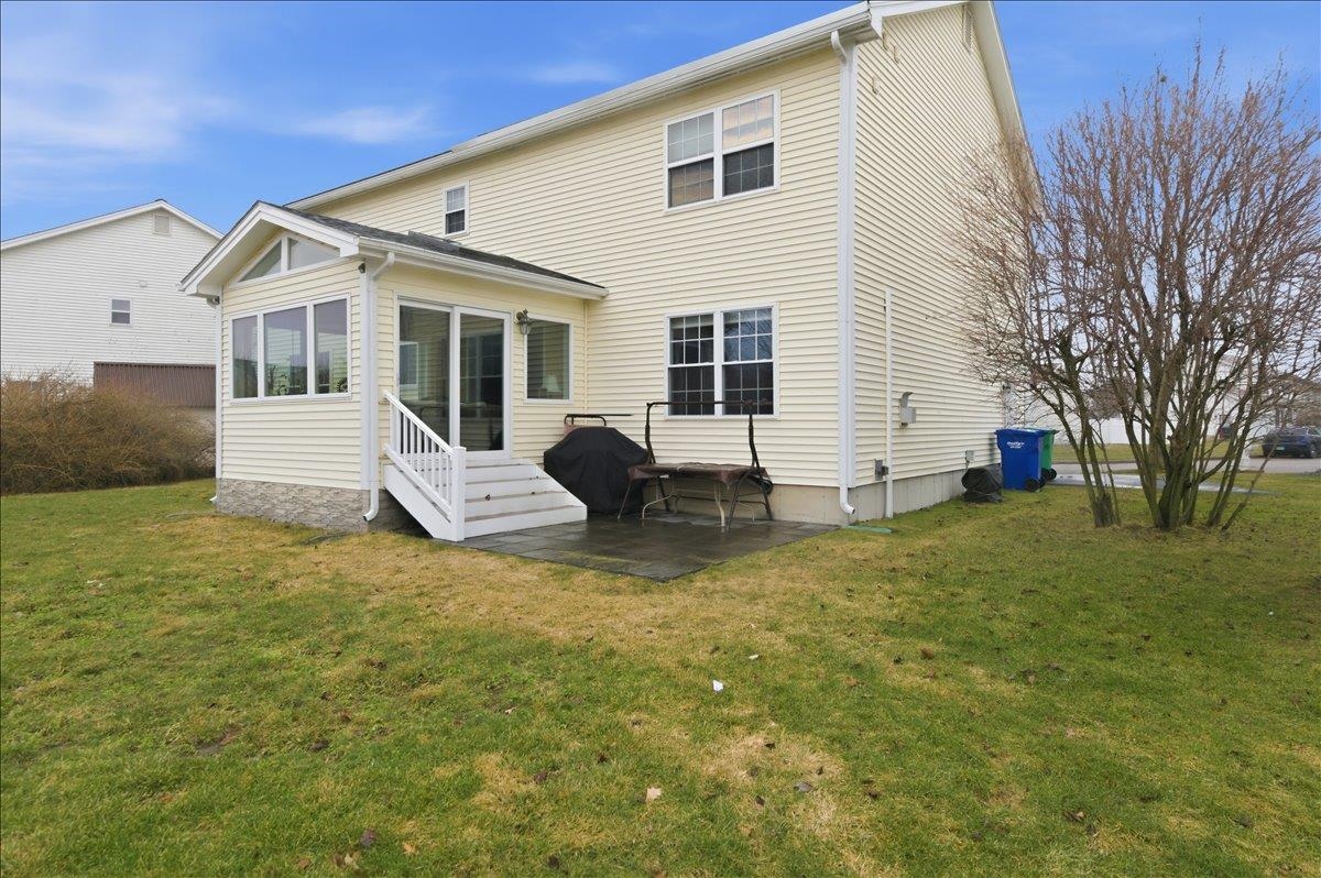 11 Floral Street Property Photo 43
