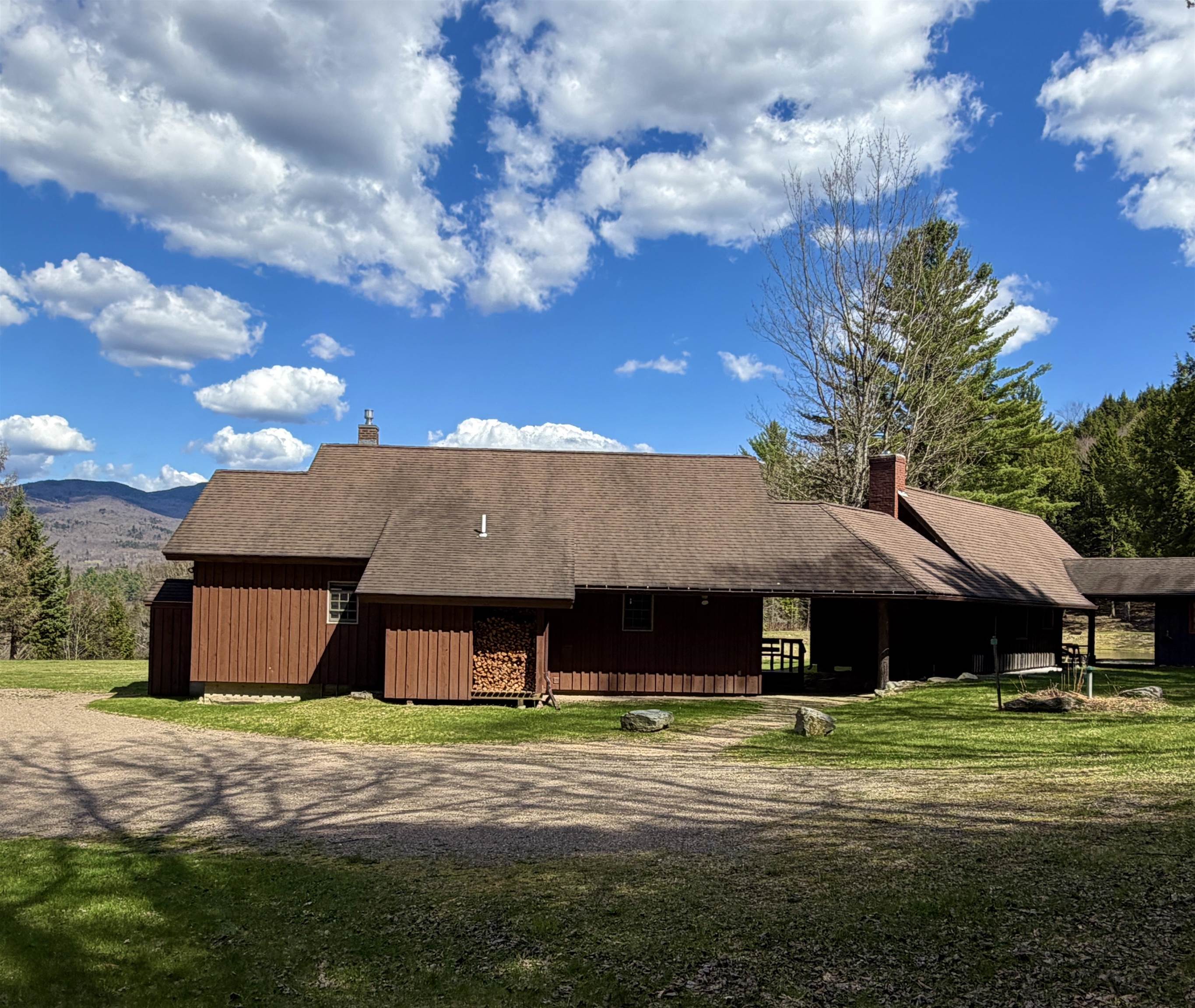 65 Bentley Lane Property Photo 4