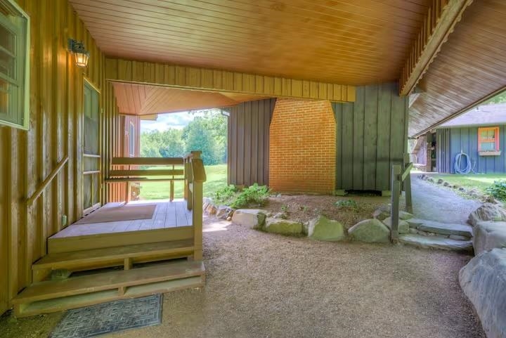 65 Bentley Lane Property Photo 31