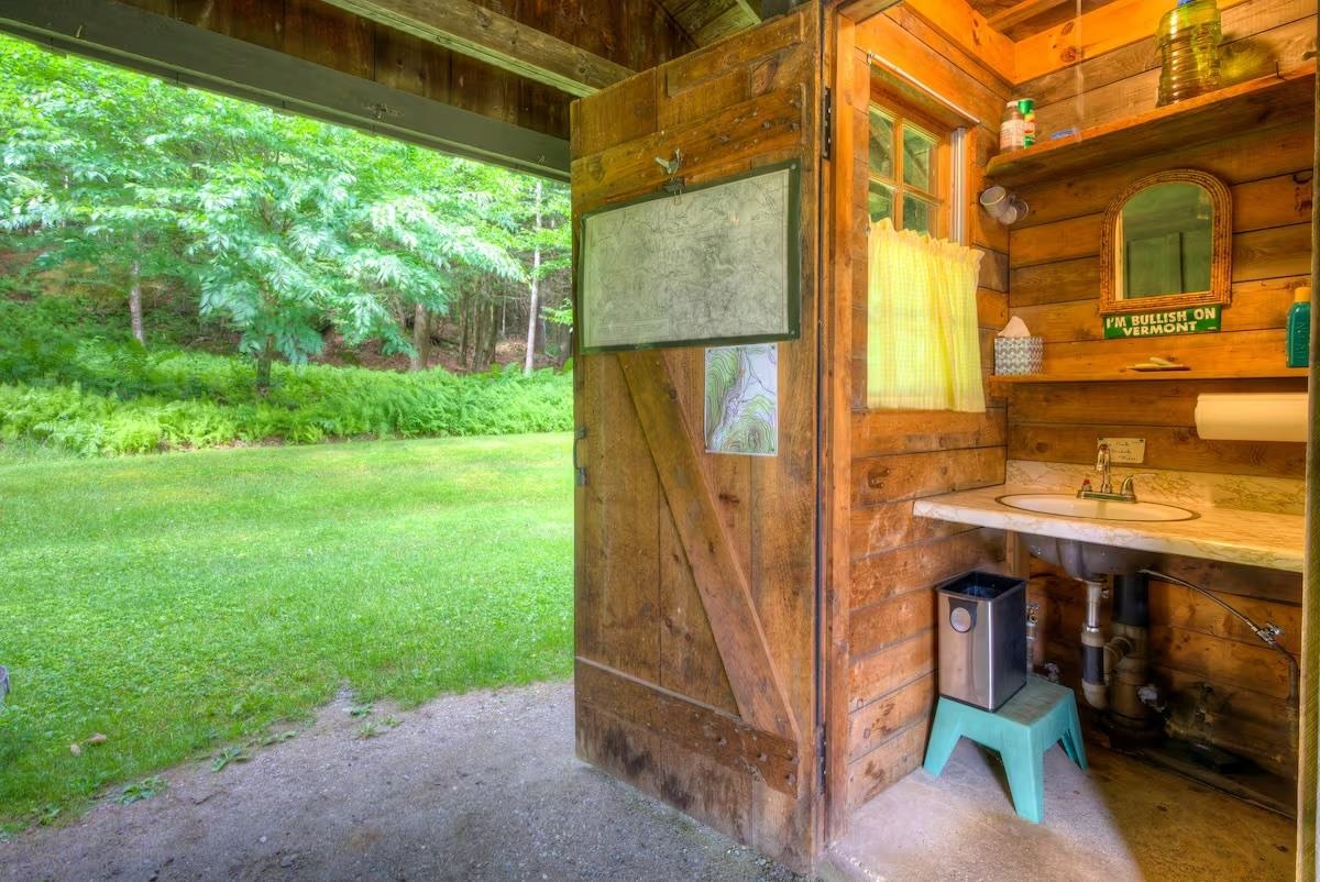 65 Bentley Lane Property Photo 32