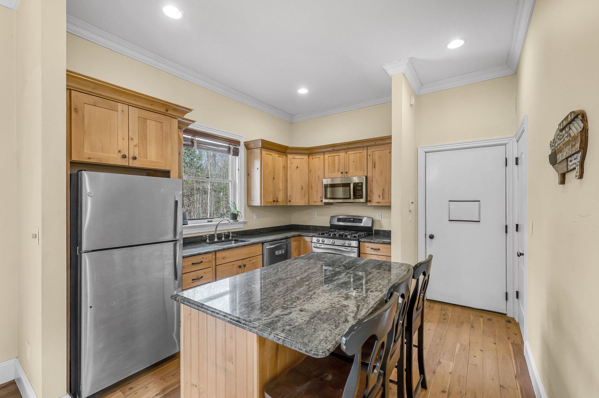 556 Saw Mill Road Property Photo 12