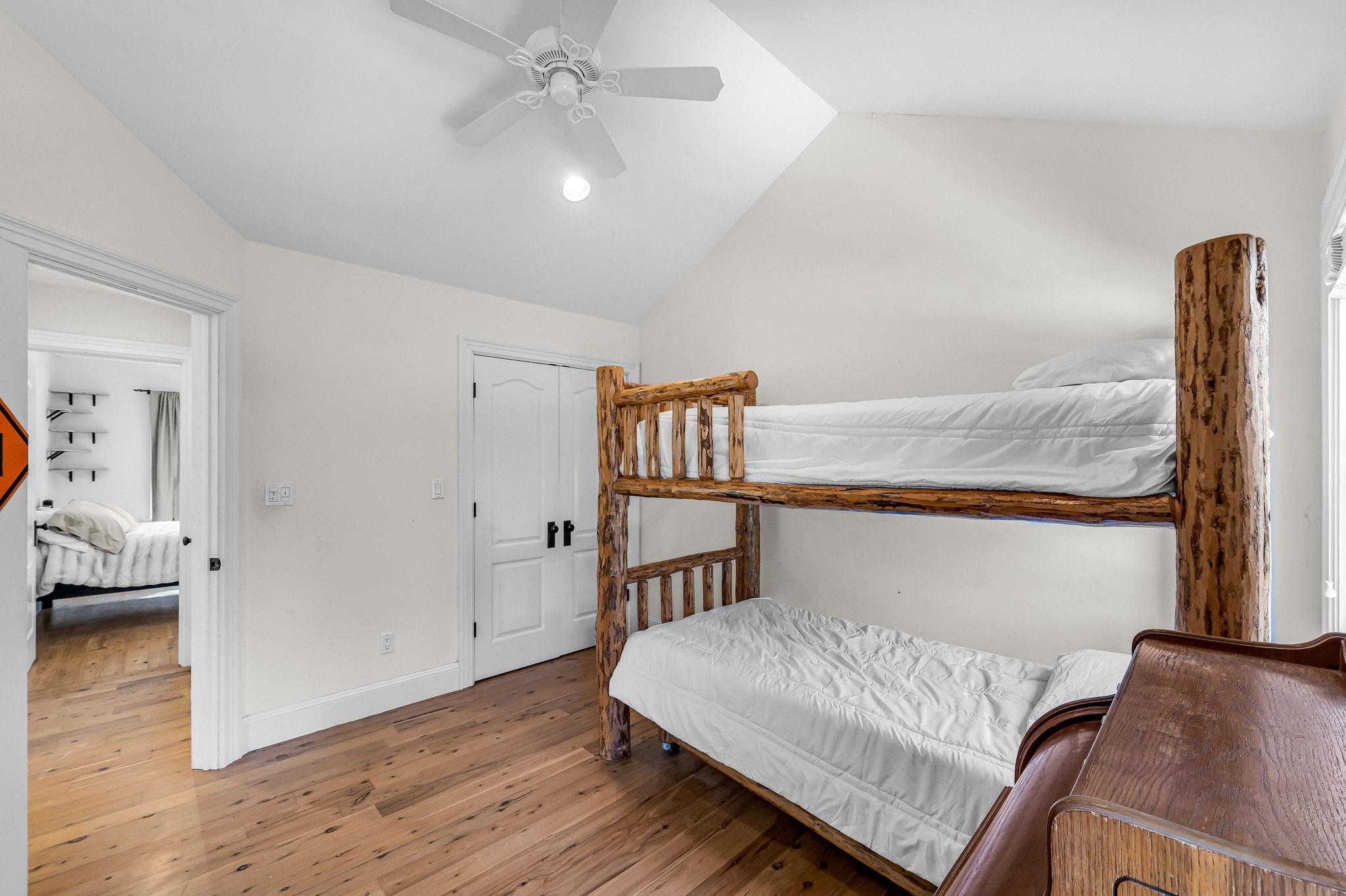 556 Saw Mill Road Property Photo 19