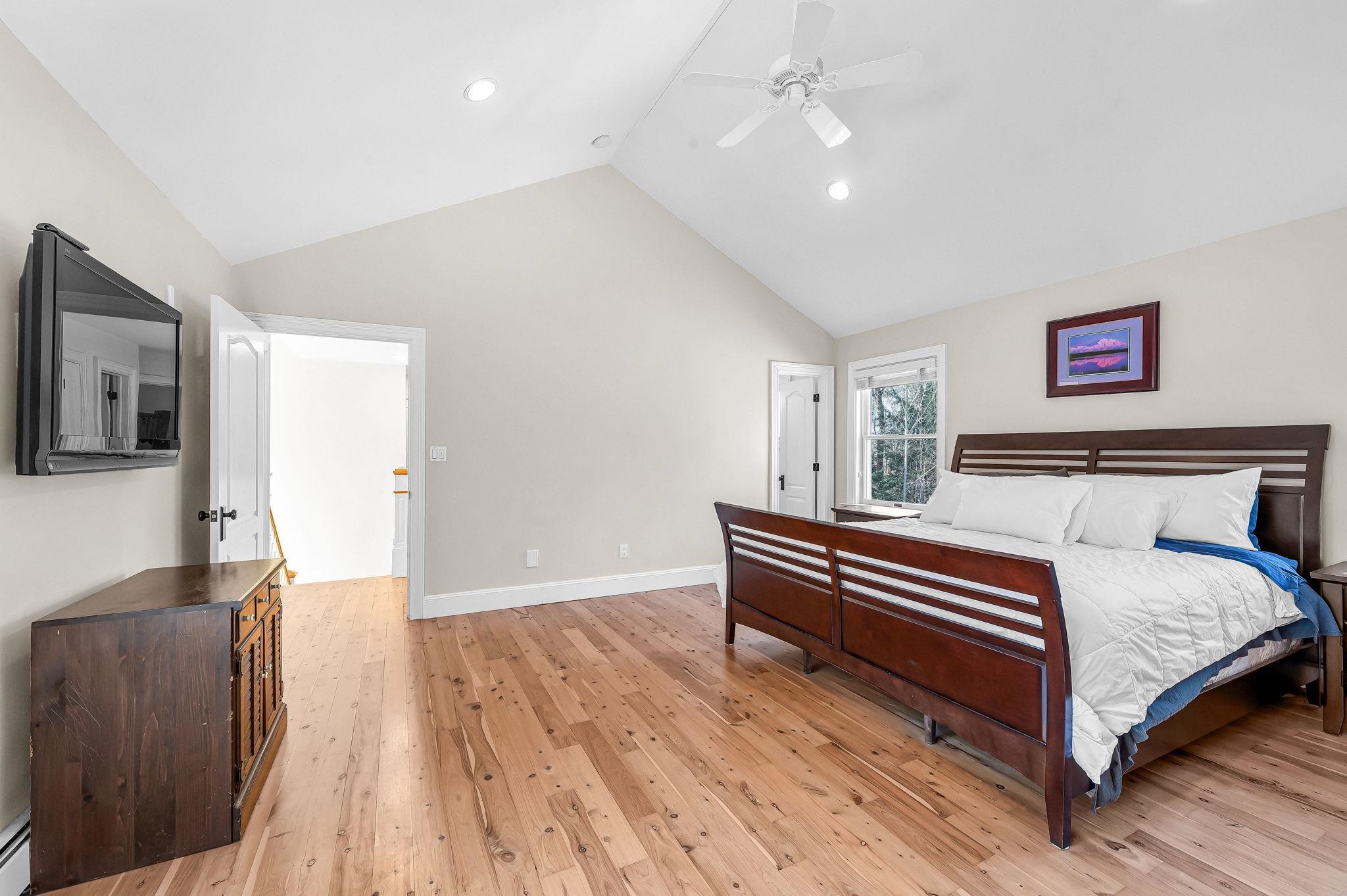 556 Saw Mill Road Property Photo 22