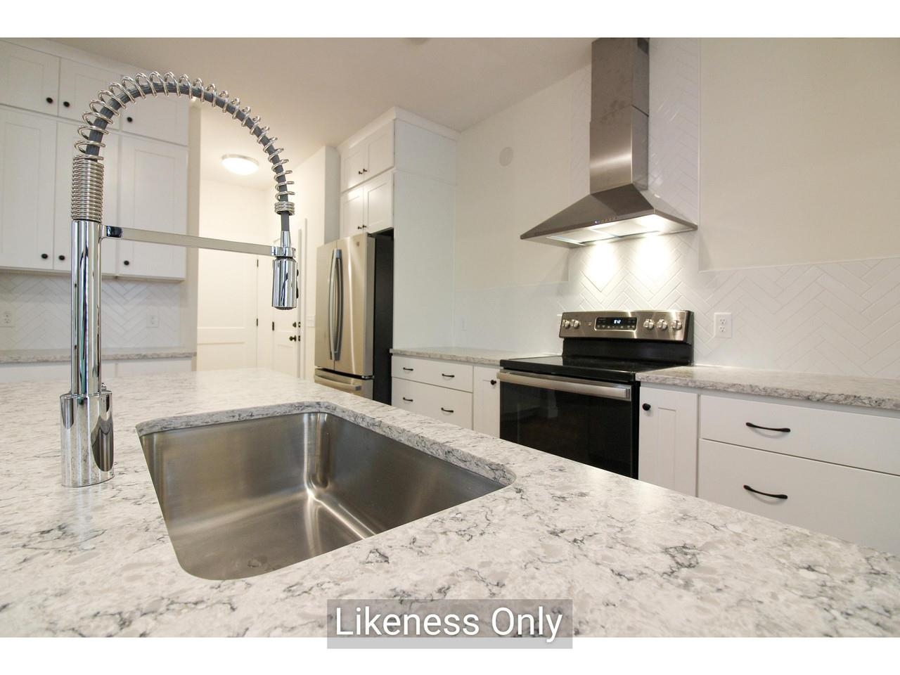 10 Mabel Way Property Photo 7