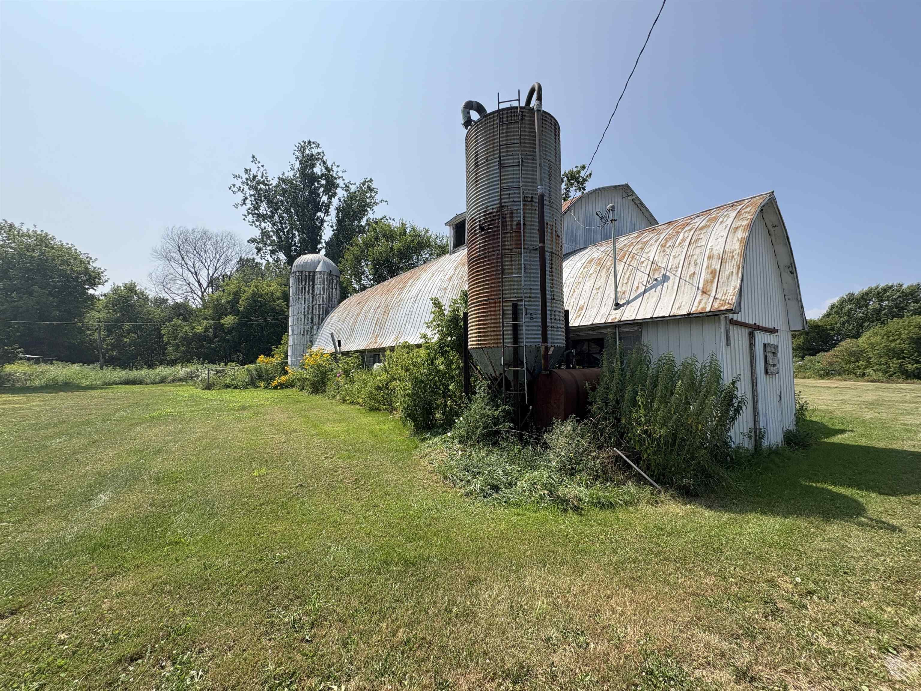 91 Allen Road Property Photo 5