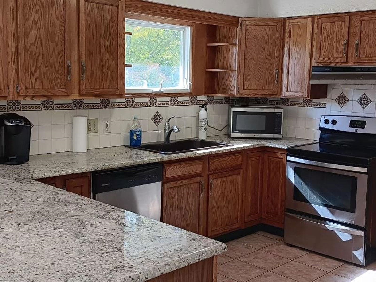 376 Mountain View Road Property Photo 5