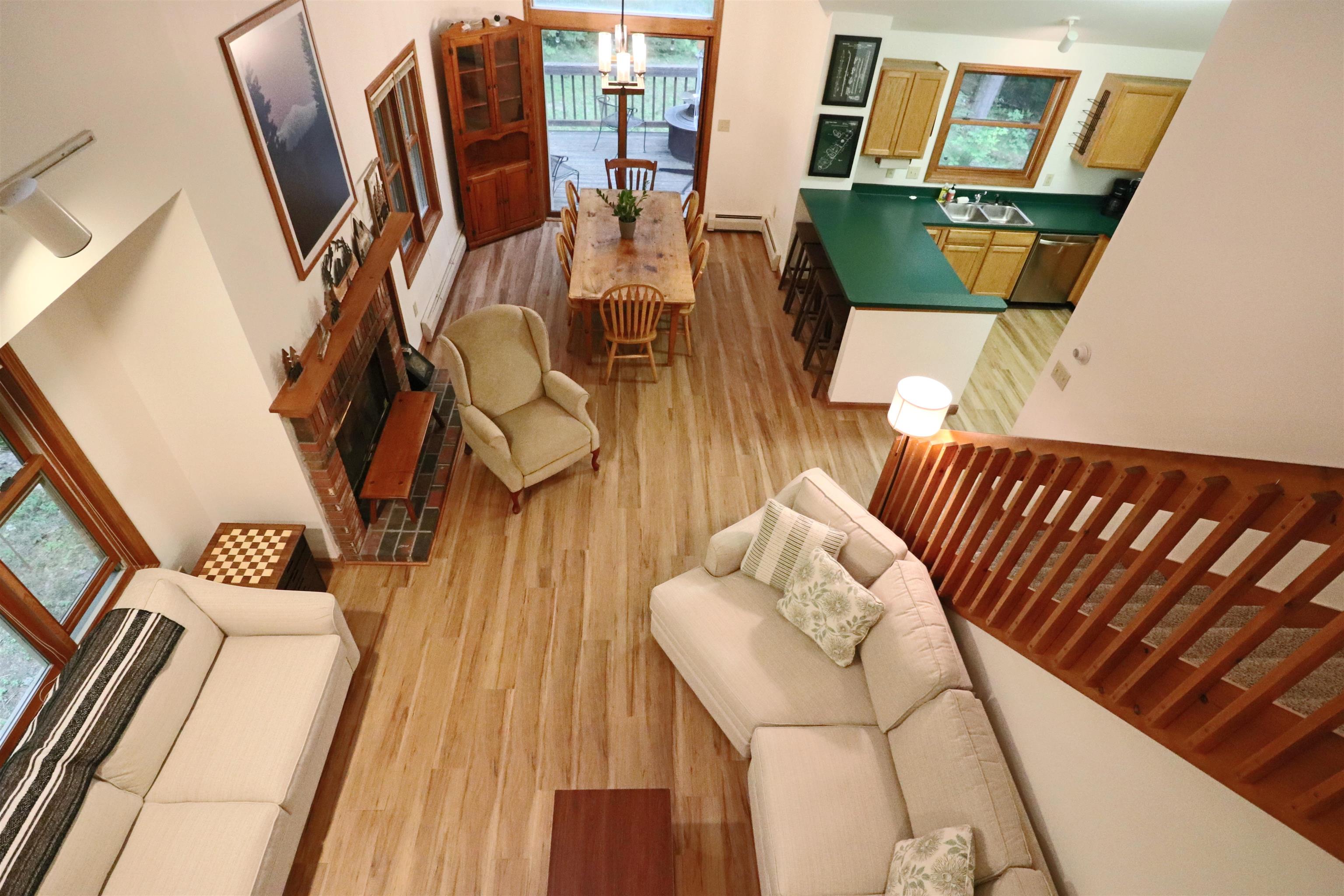 16 Hillside Circle Property Photo 8