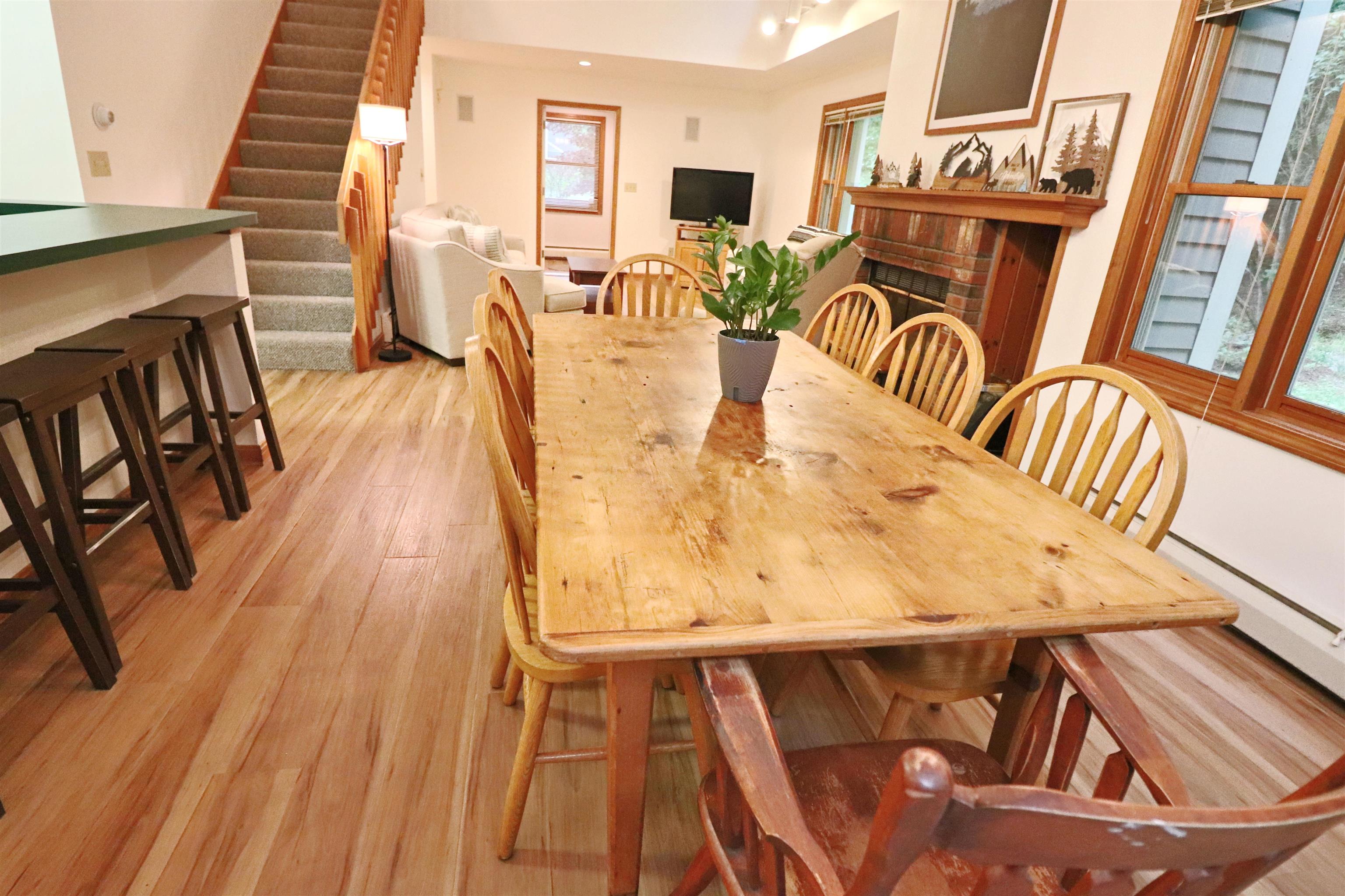 16 Hillside Circle Property Photo 9