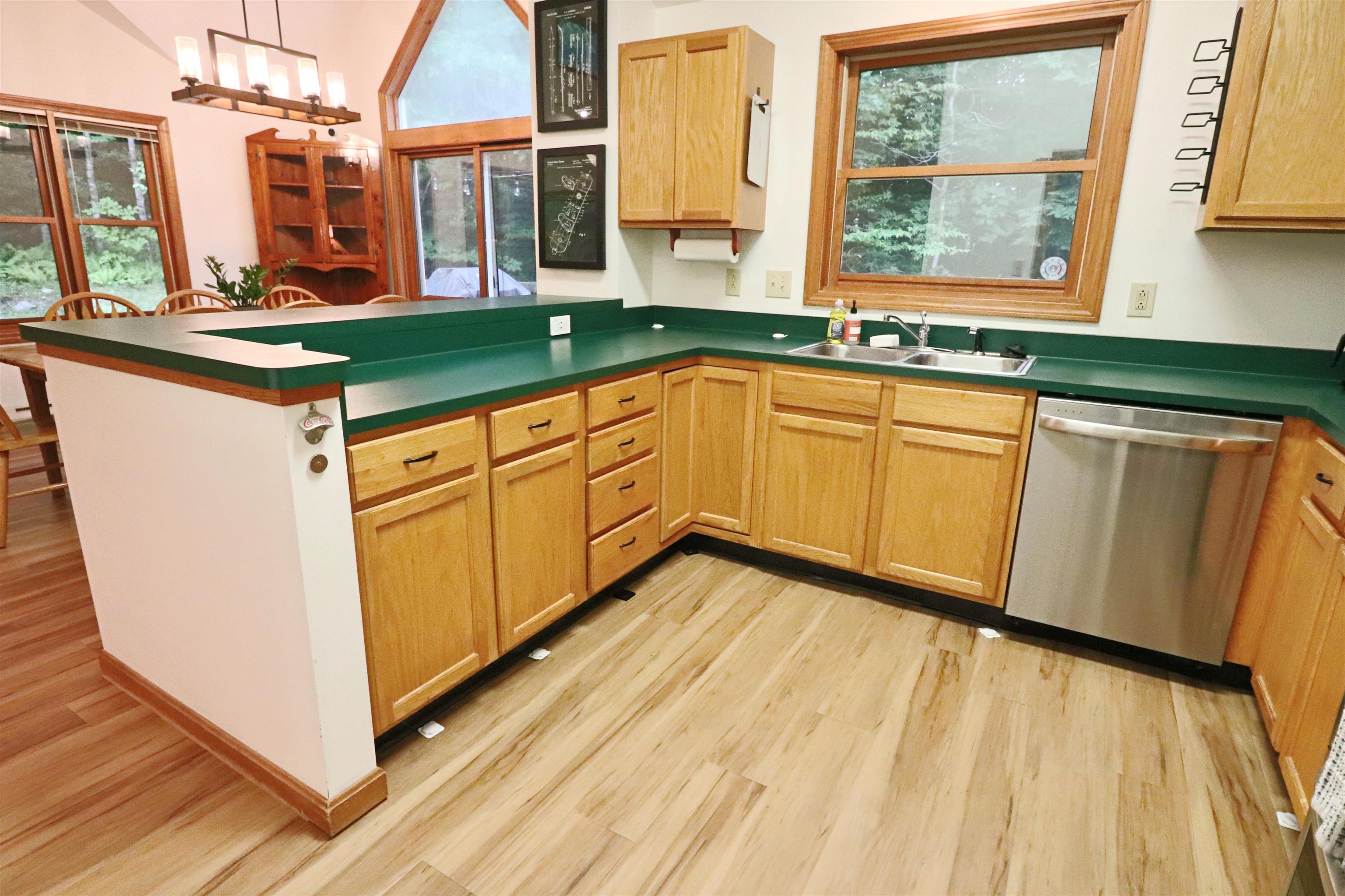 16 Hillside Circle Property Photo 11