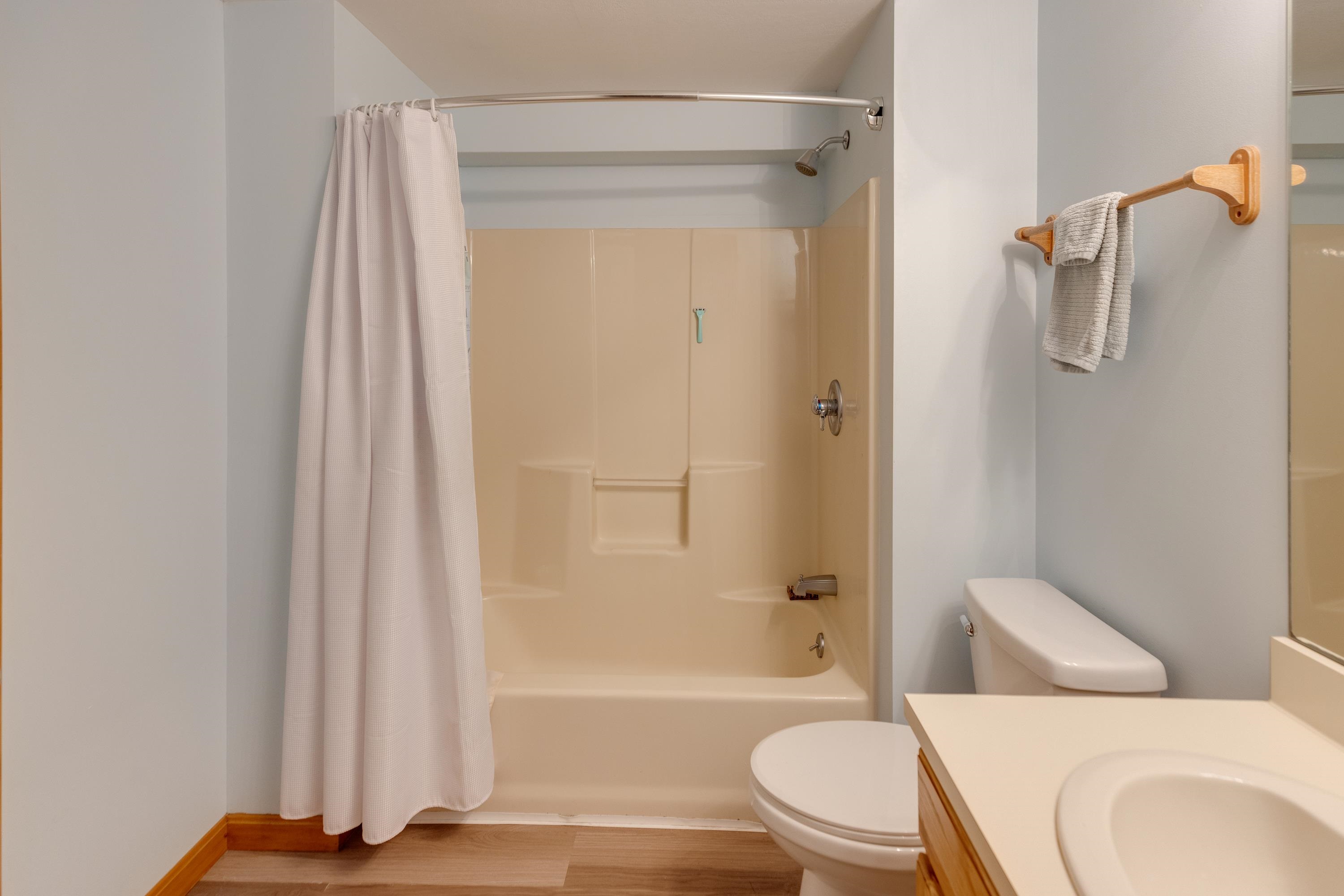 16 Hillside Circle Property Photo 32