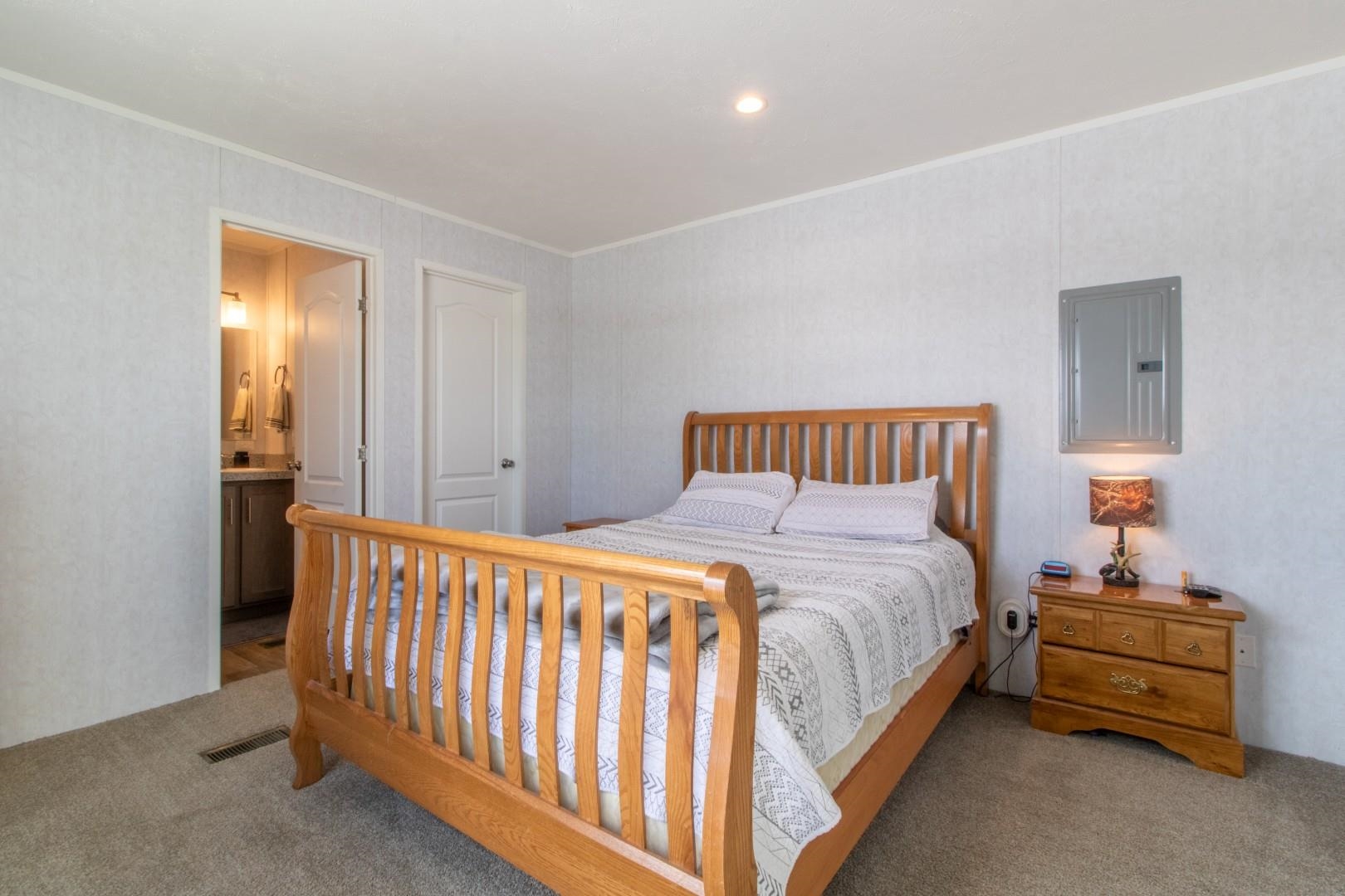 1501 Searles Road Property Photo 12