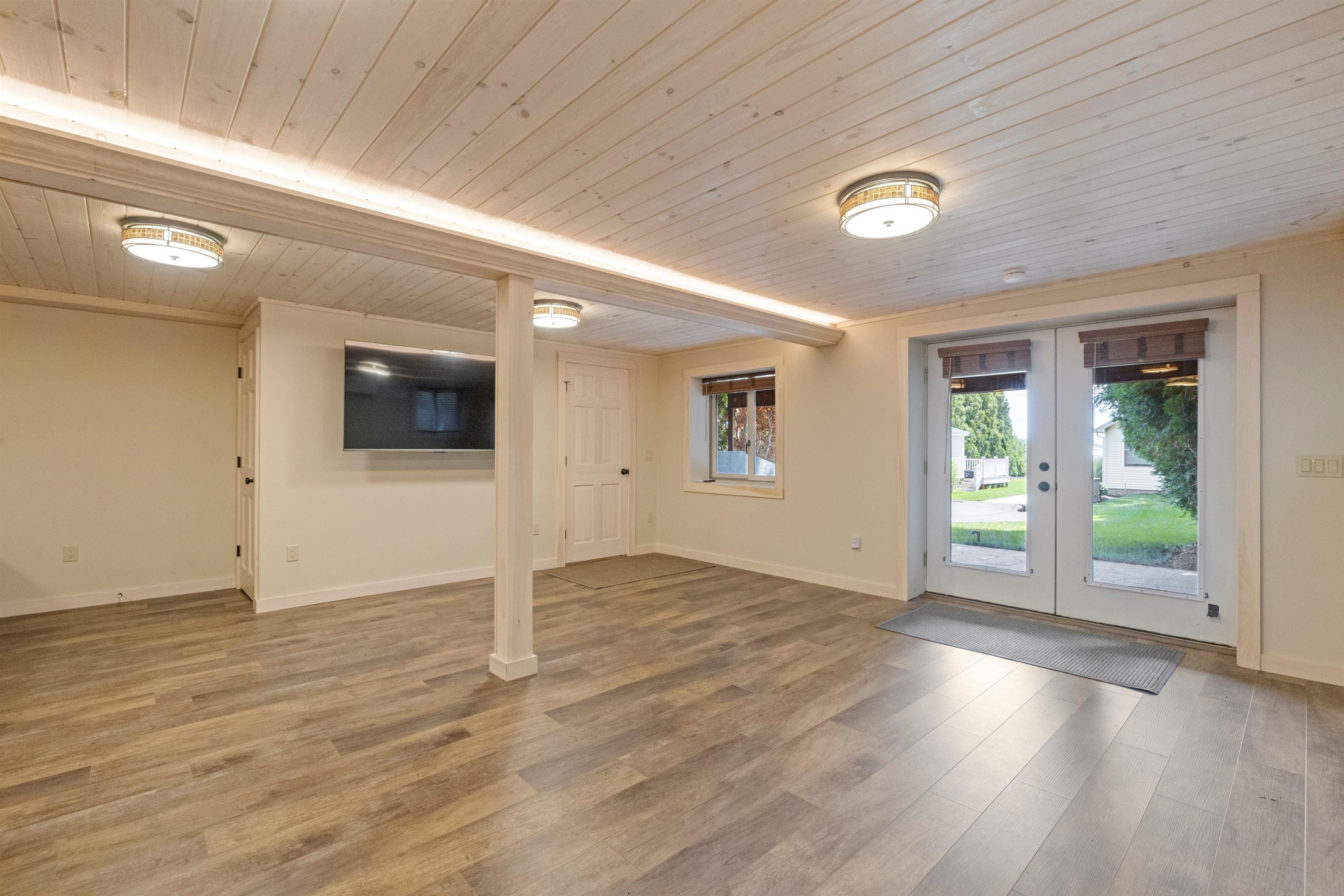 38 Lake Shore Drive Property Photo 17