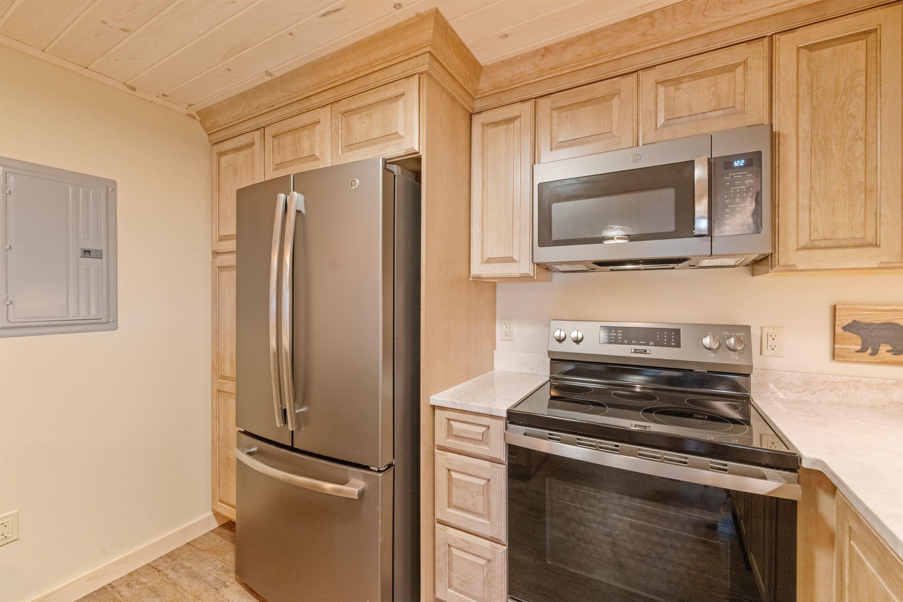 38 Lake Shore Drive Property Photo 21