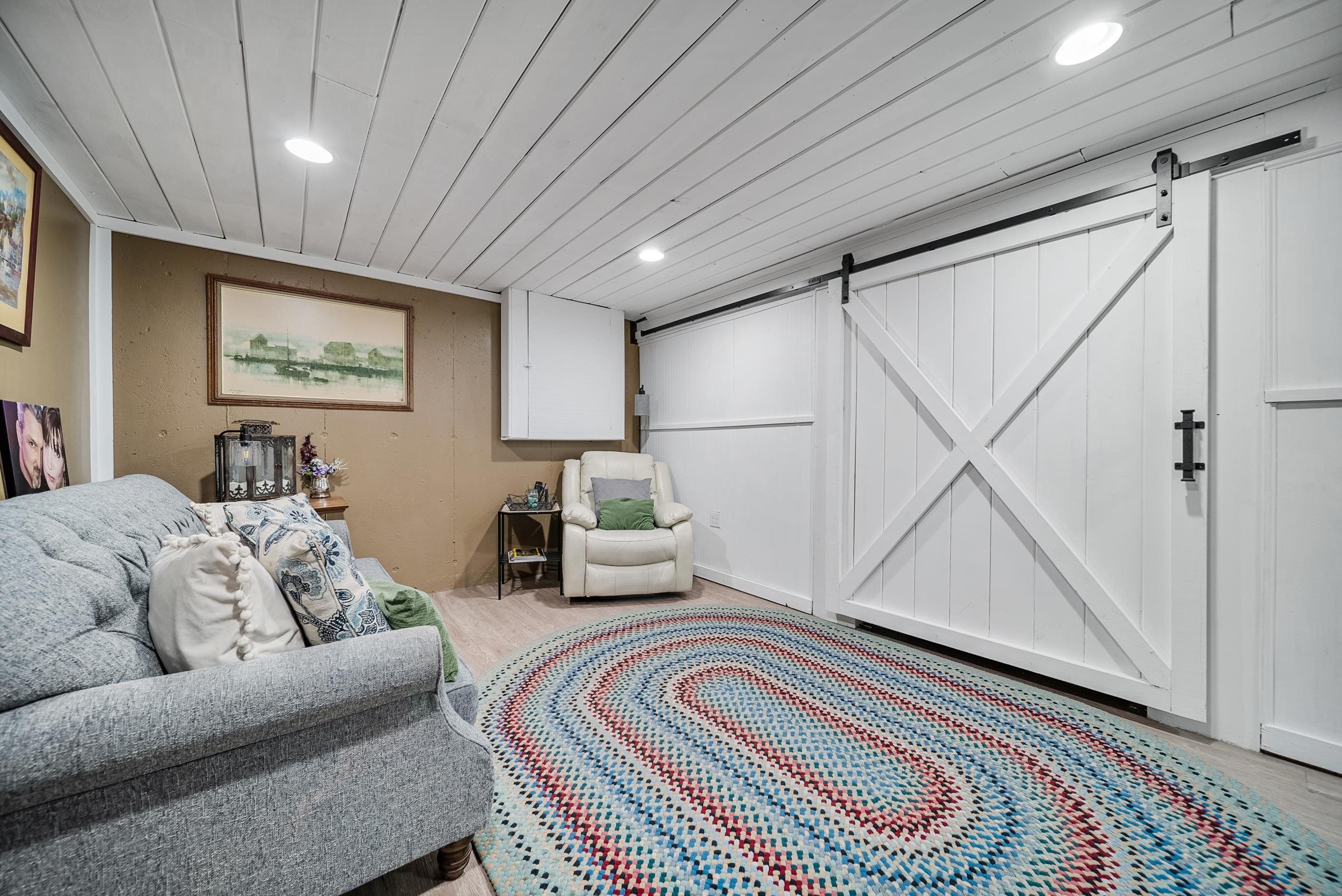 6 Donna Drive Property Photo 14