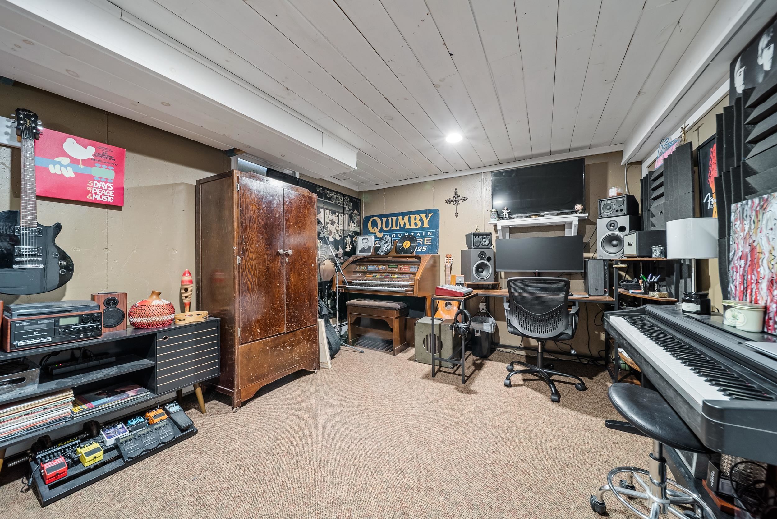 6 Donna Drive Property Photo 30