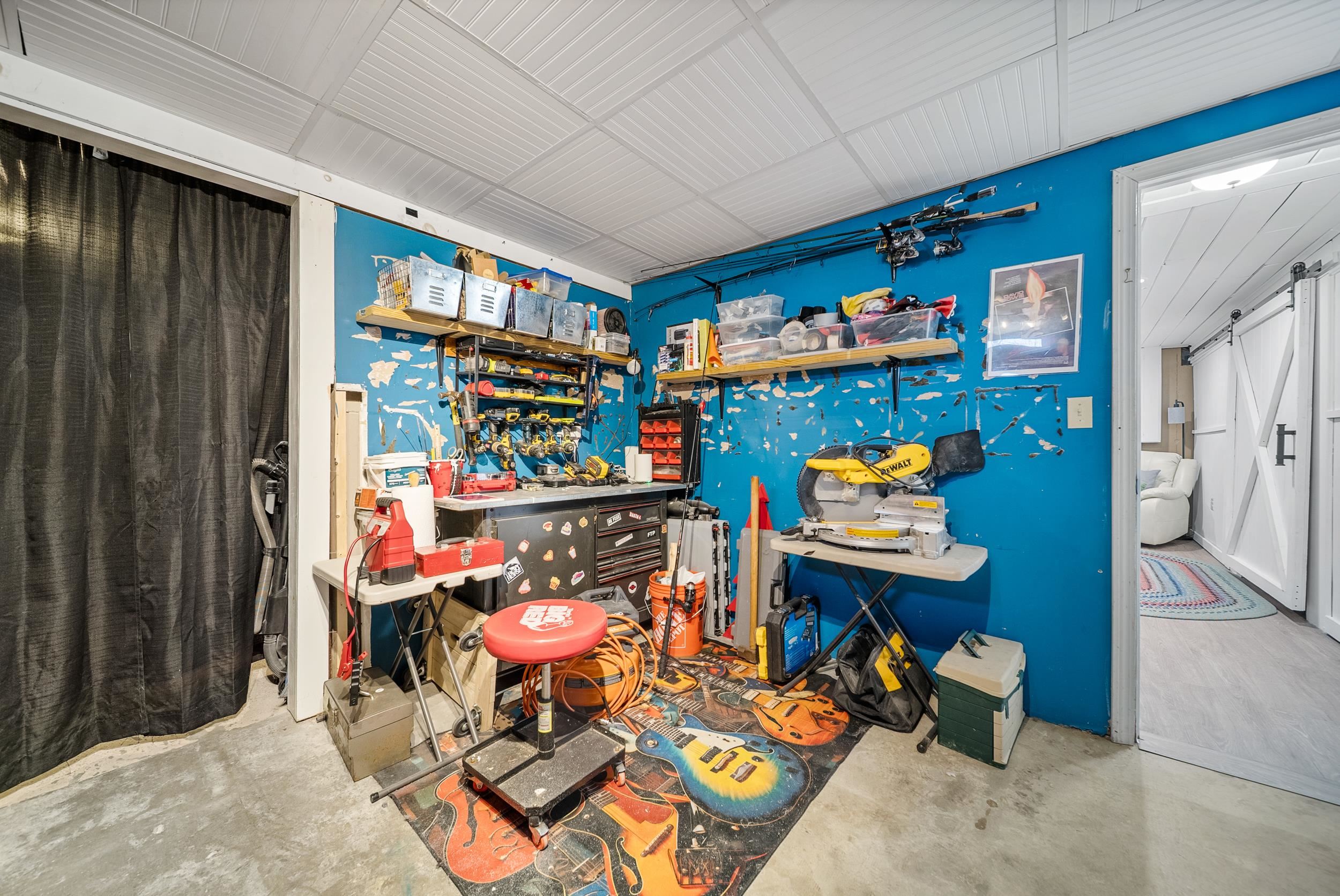 6 Donna Drive Property Photo 31