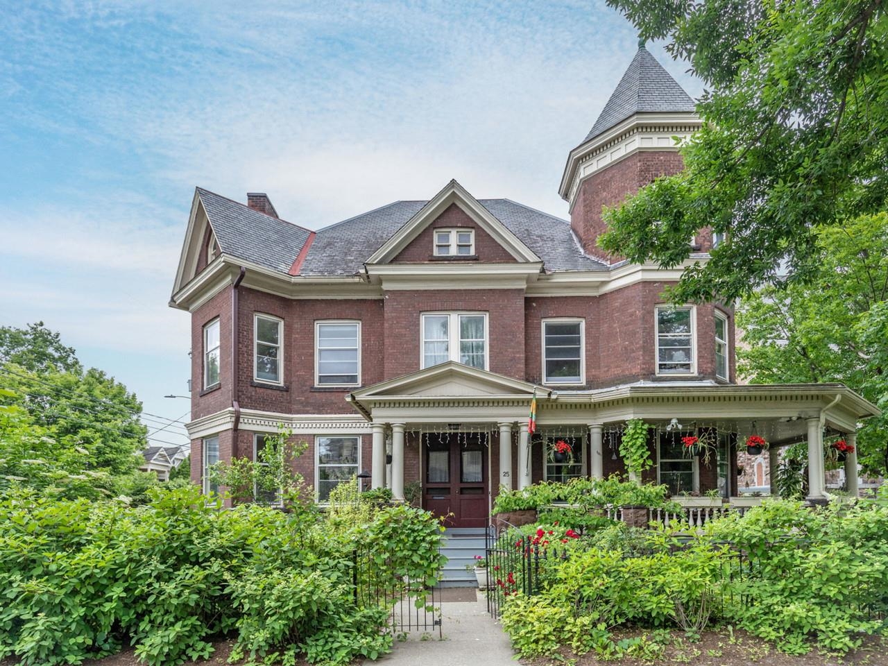 25 Buell Street Property Photo 1