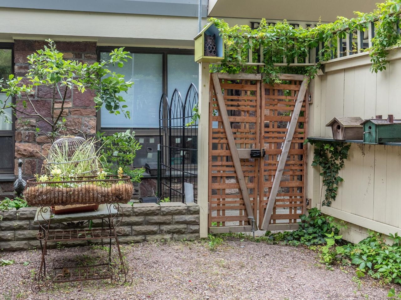 25 Buell Street Property Photo 5