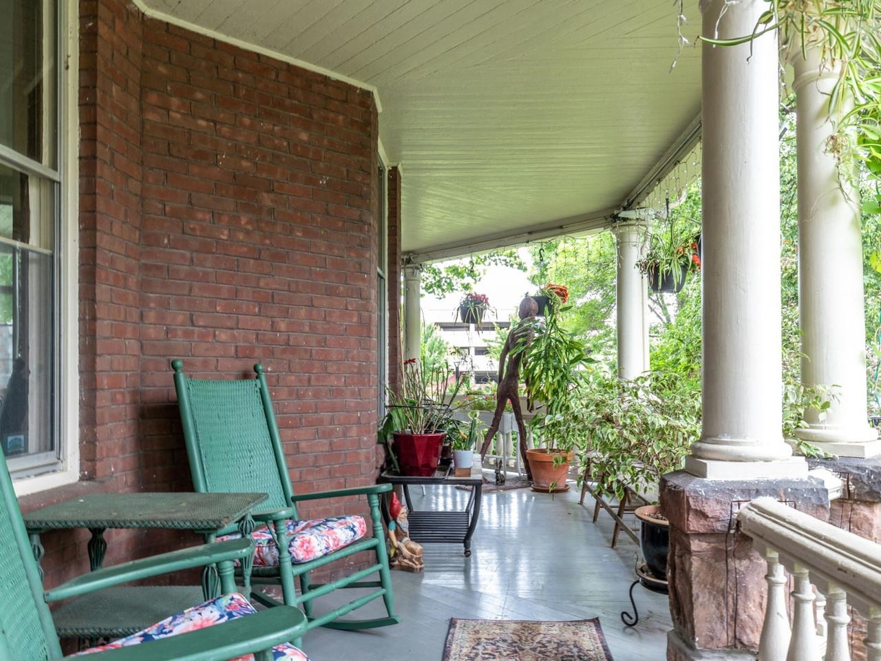 25 Buell Street Property Photo 9