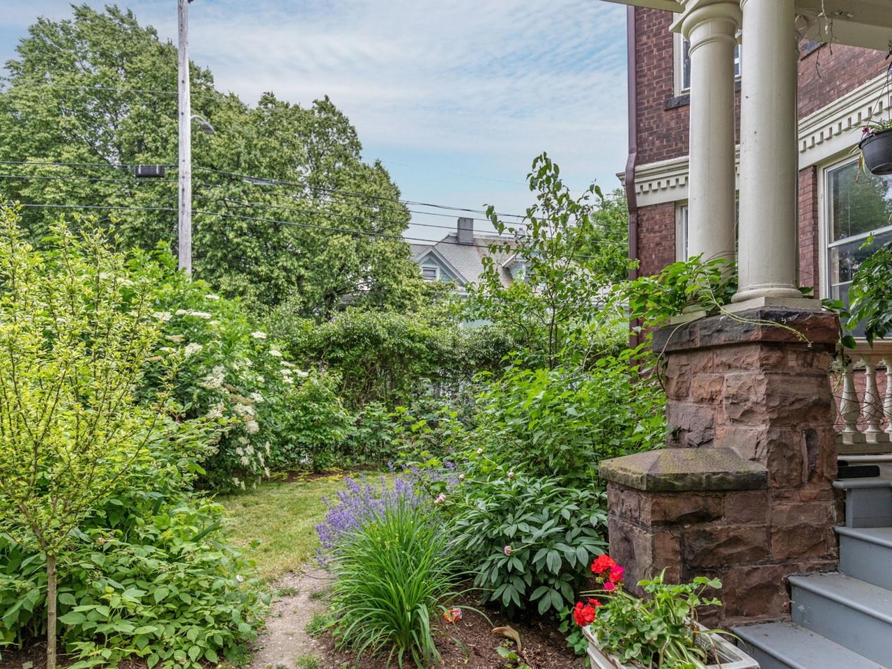 25 Buell Street Property Photo 58