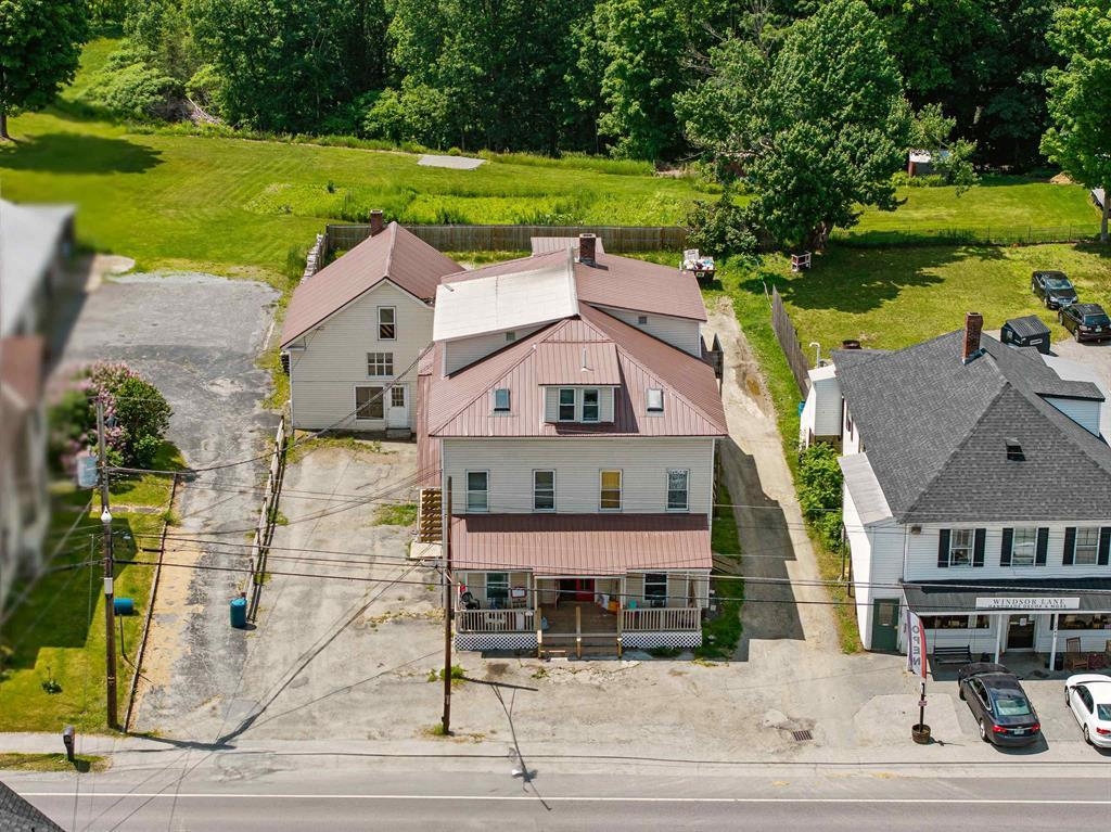 2733 Dartmouth College Highway Property Photo 1