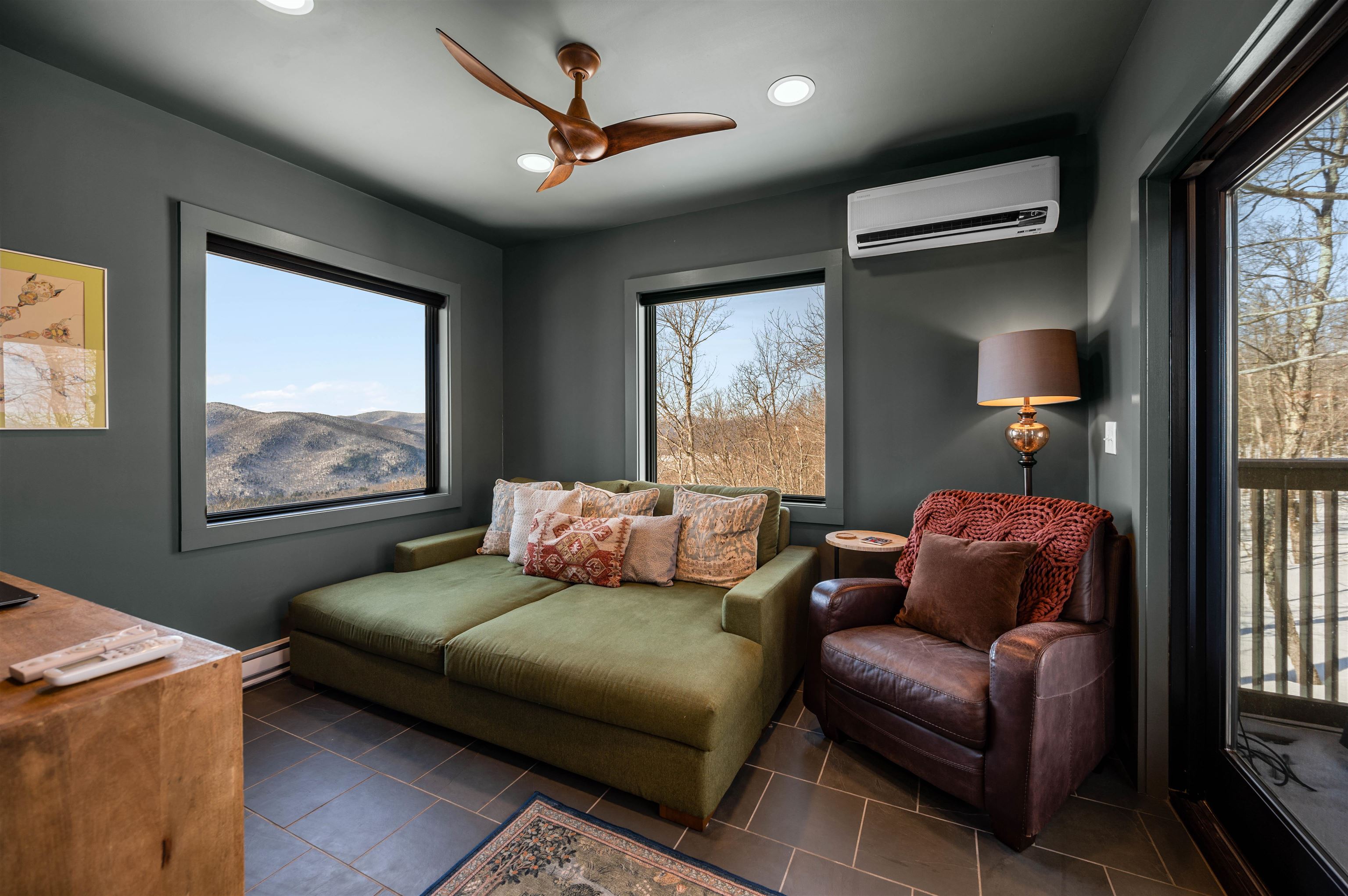 764 Upper Sparrow Hawk Road Property Photo 25