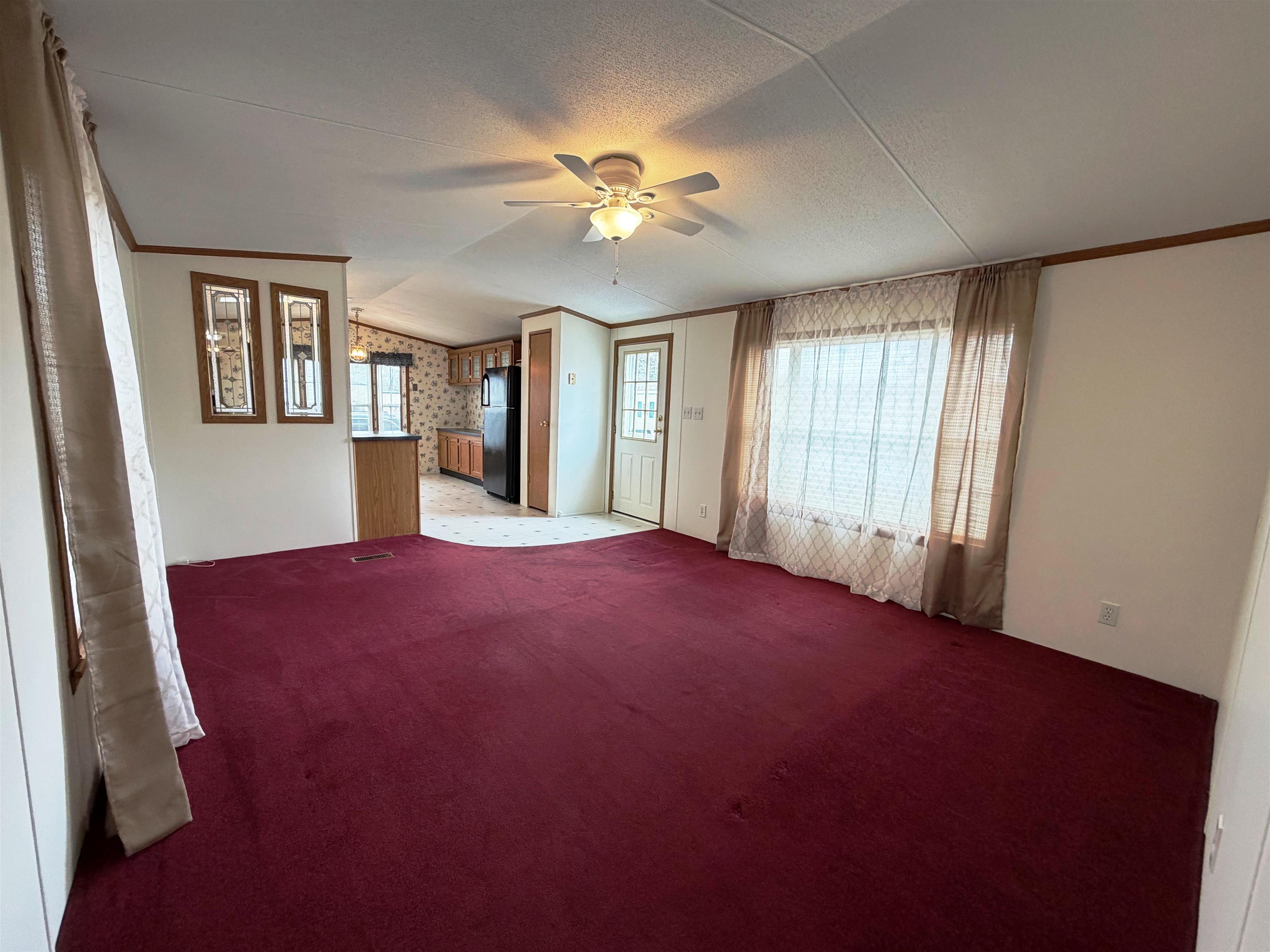 6 Hilltop Manor Mobile Home Park Property Photo 9