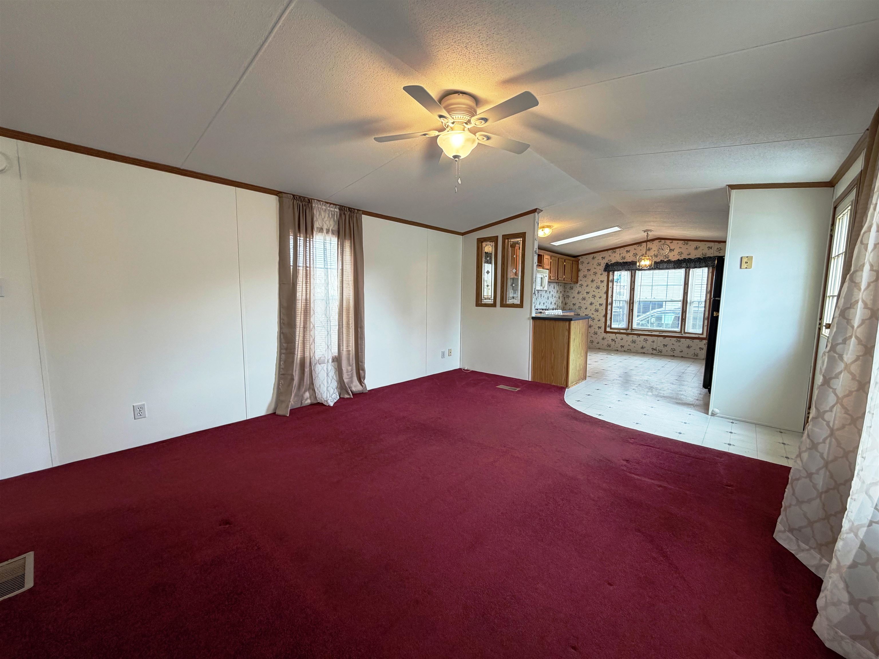 6 Hilltop Manor Mobile Home Park Property Photo 11