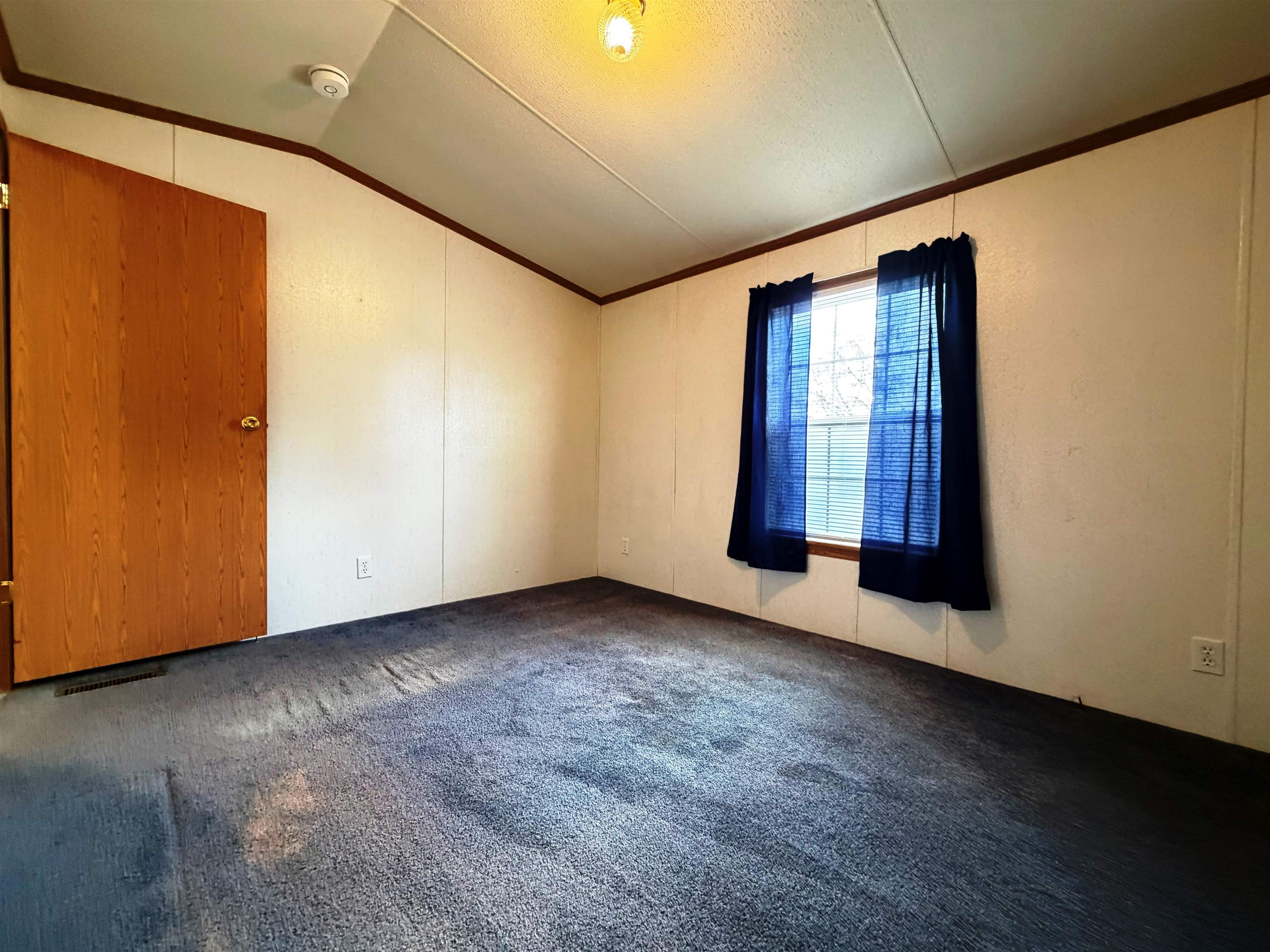 6 Hilltop Manor Mobile Home Park Property Photo 16