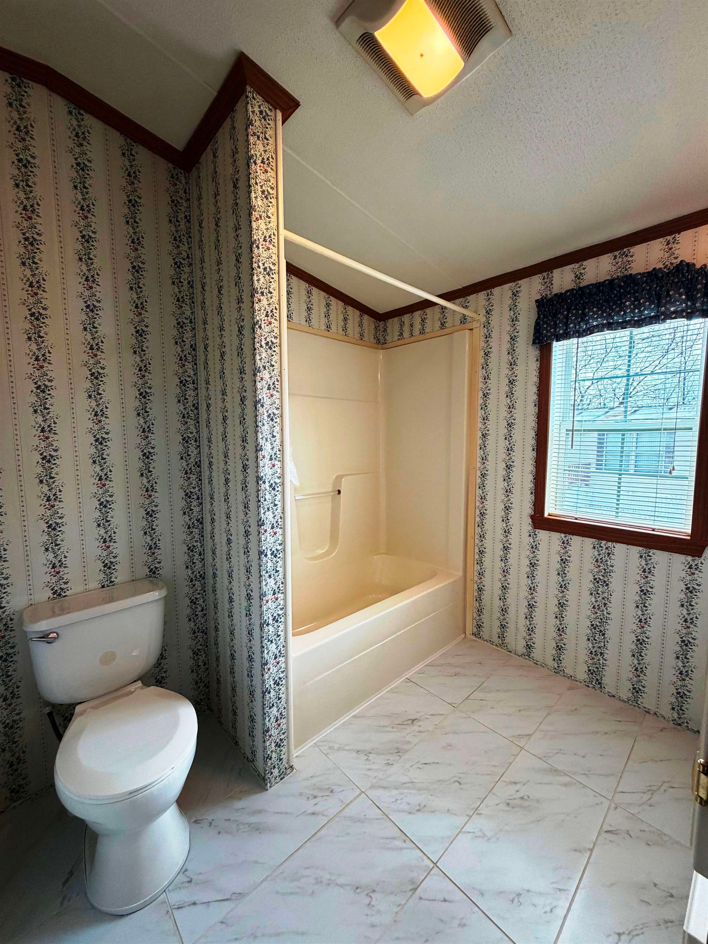 6 Hilltop Manor Mobile Home Park Property Photo 19