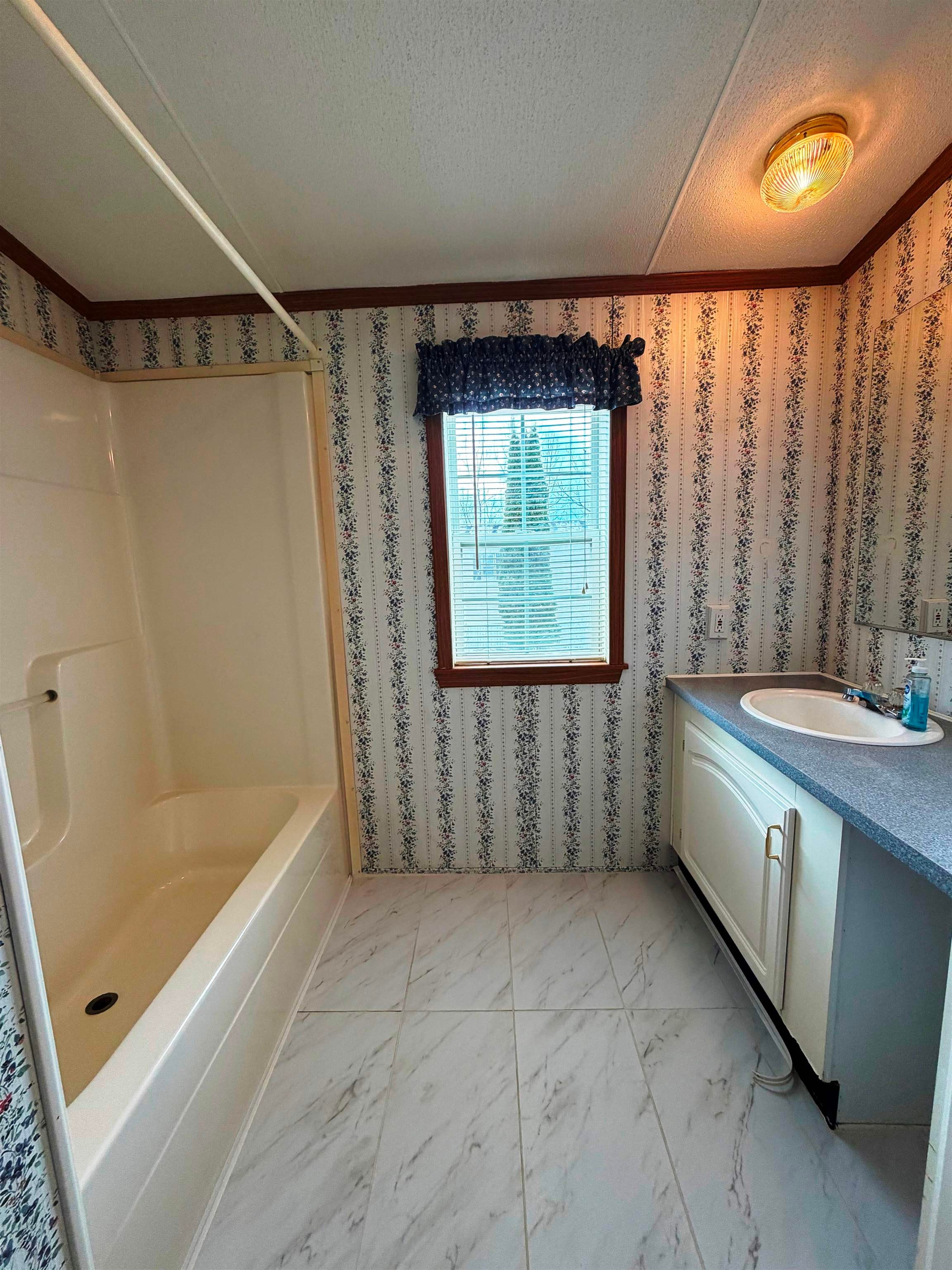 6 Hilltop Manor Mobile Home Park Property Photo 20