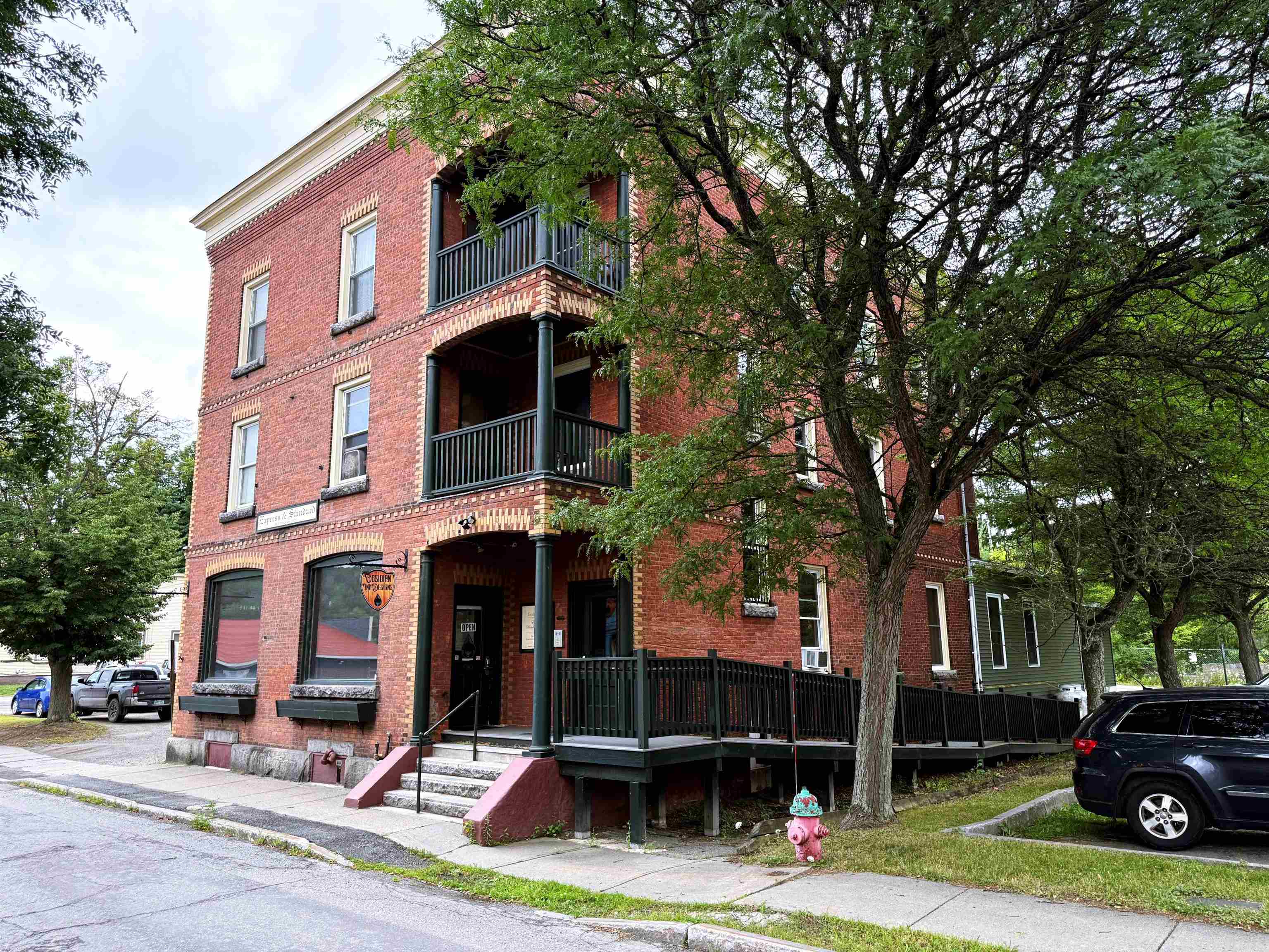 42 Central Street Property Photo 1