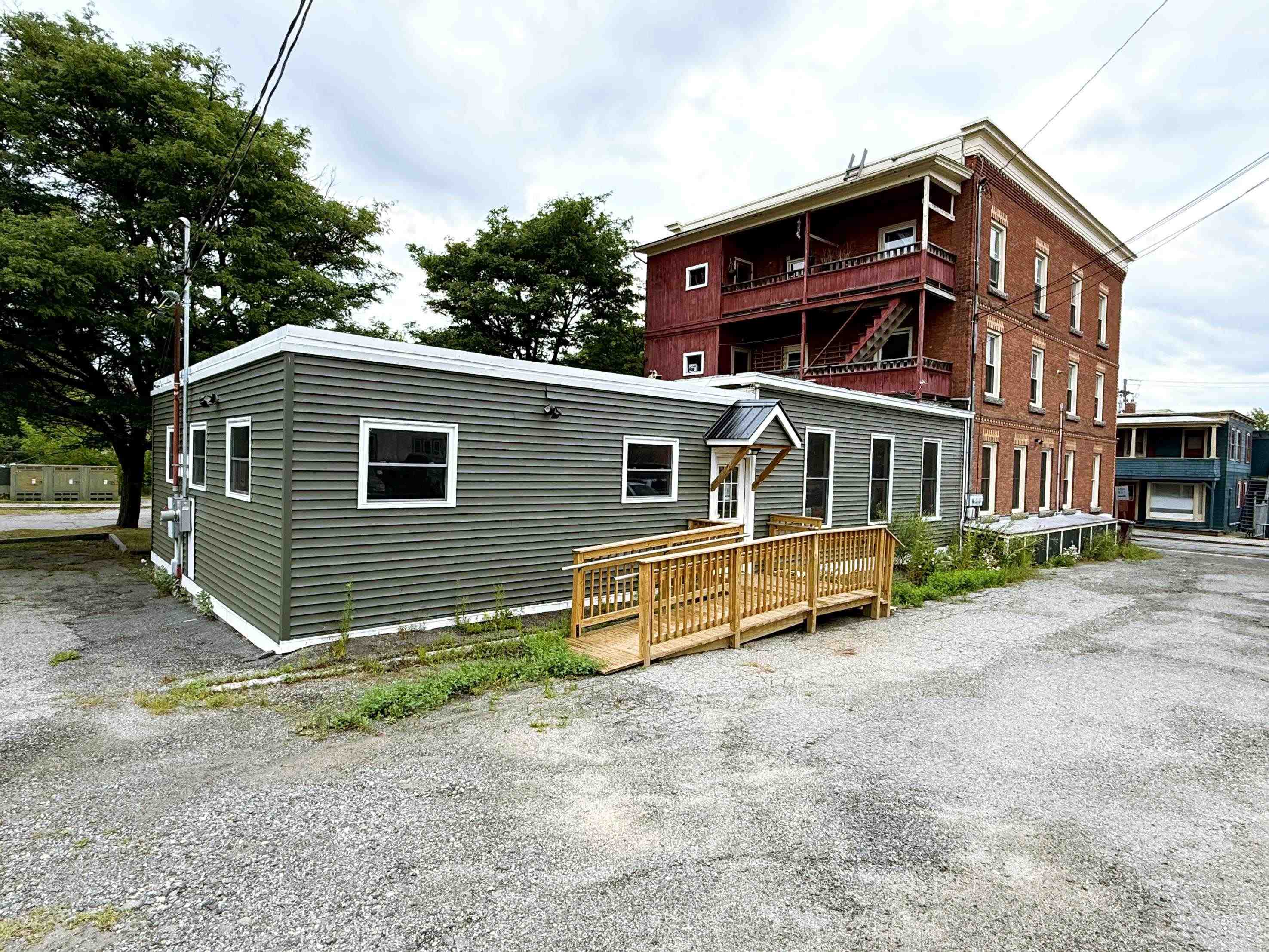 42 Central Street Property Photo 4