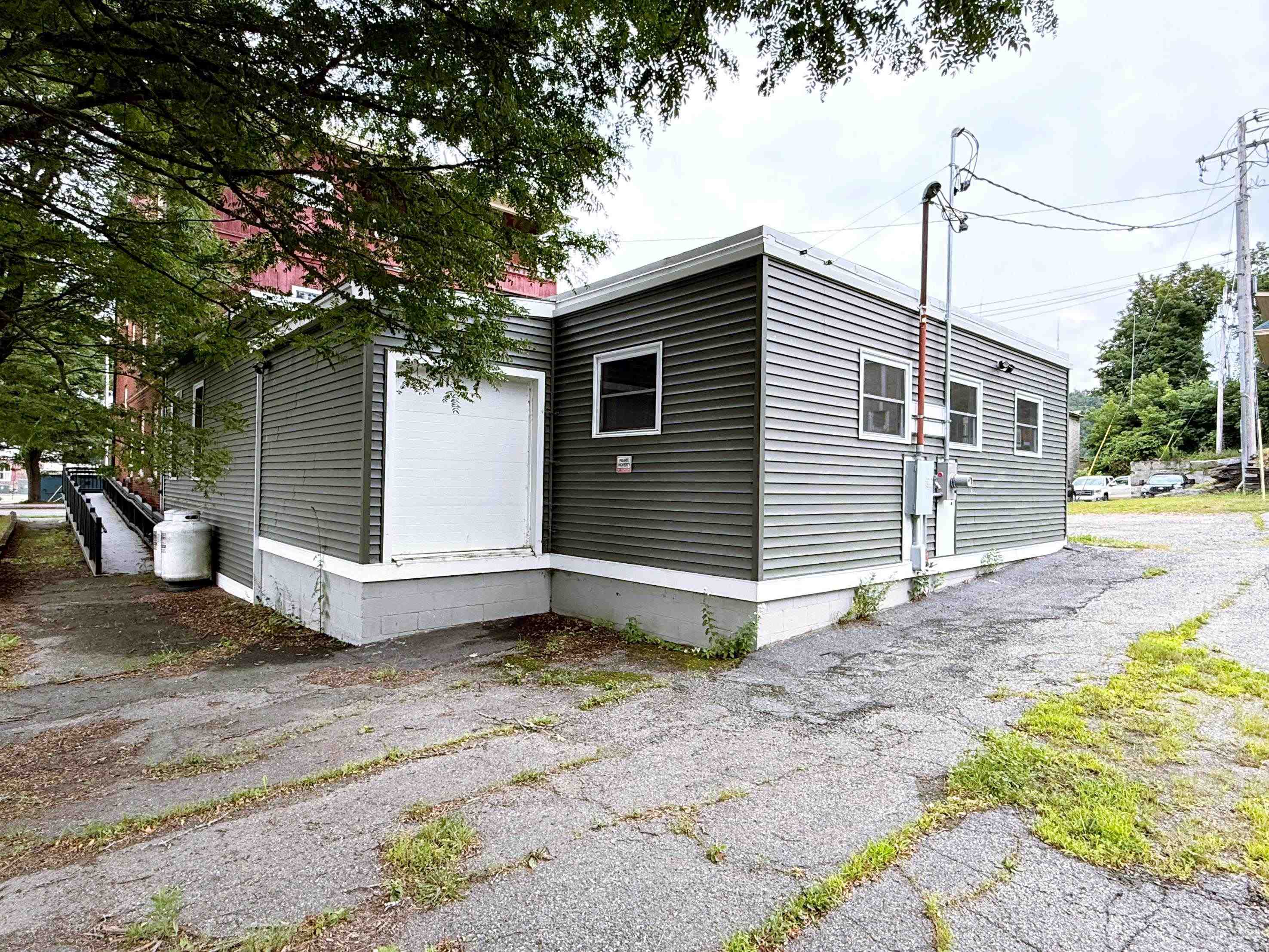 42 Central Street Property Photo 5