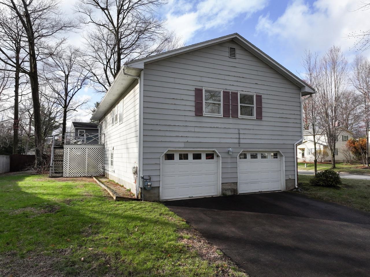 5 Birchwood Lane Property Photo 29