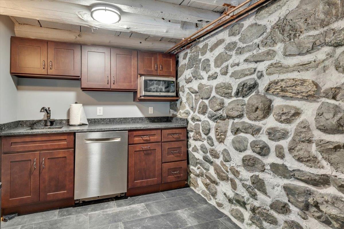 234 East Road Property Photo 49