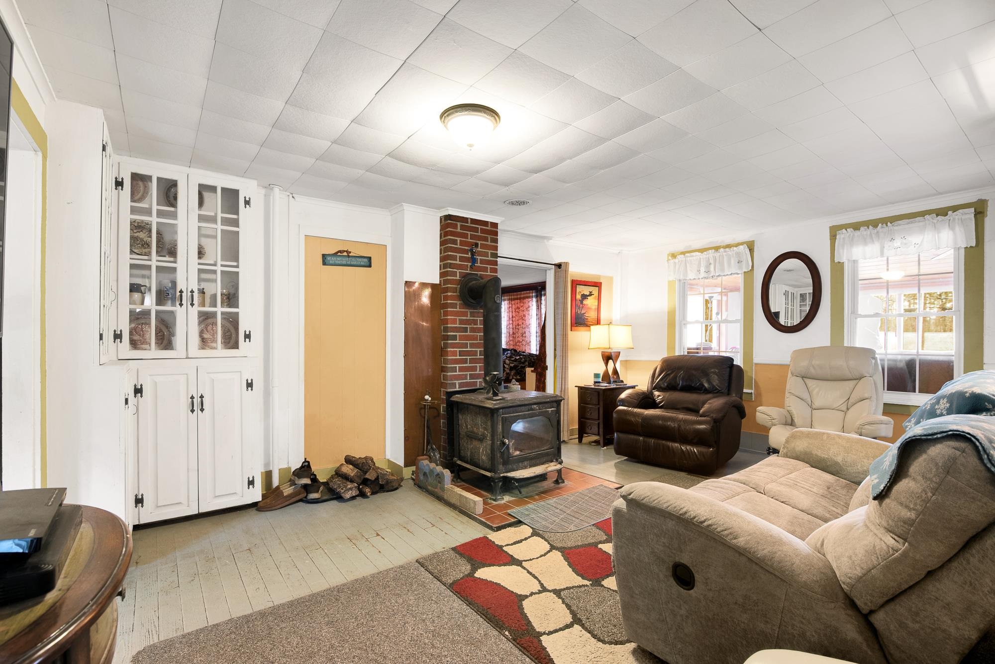 671 Washington Street Property Photo 12