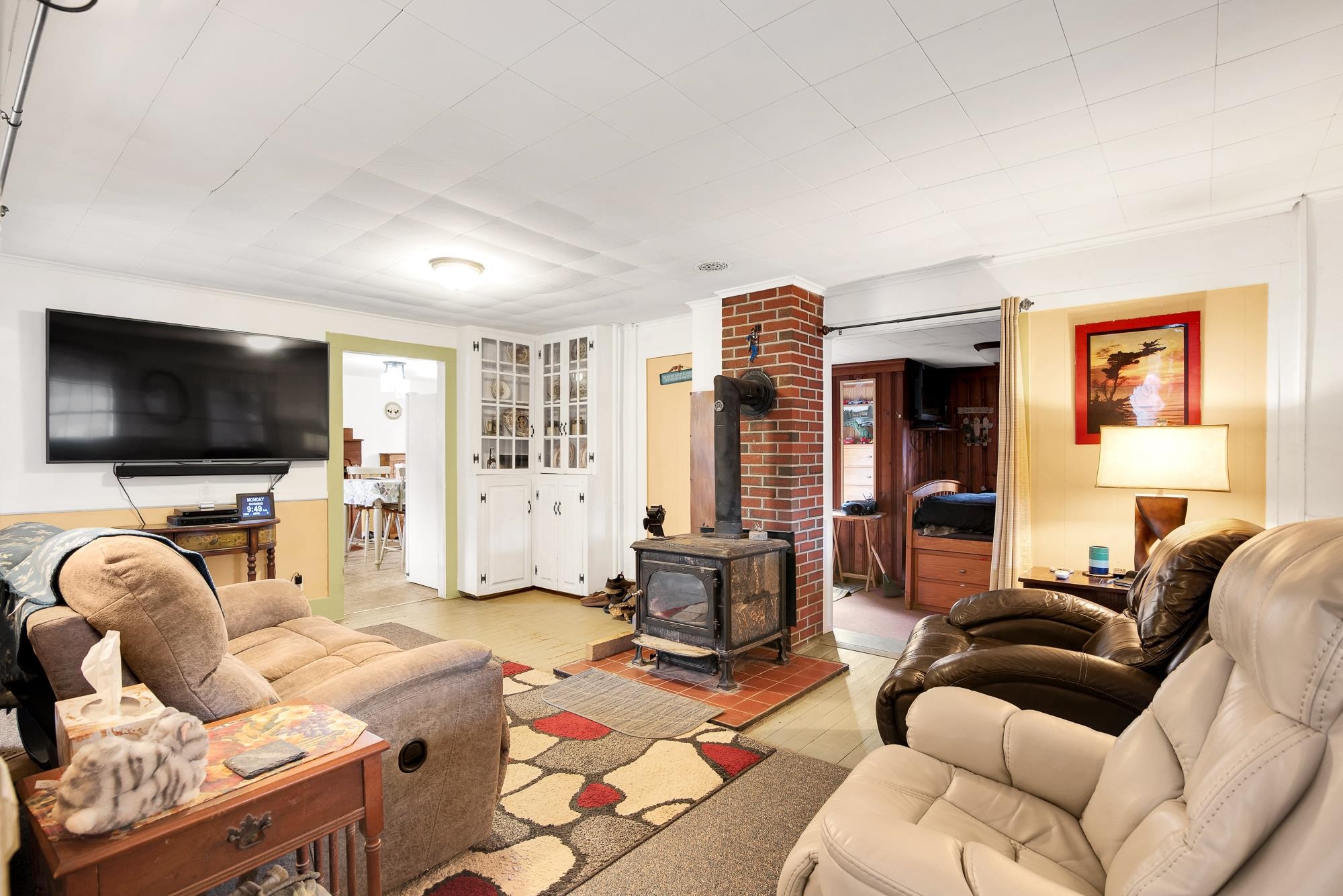 671 Washington Street Property Photo 13