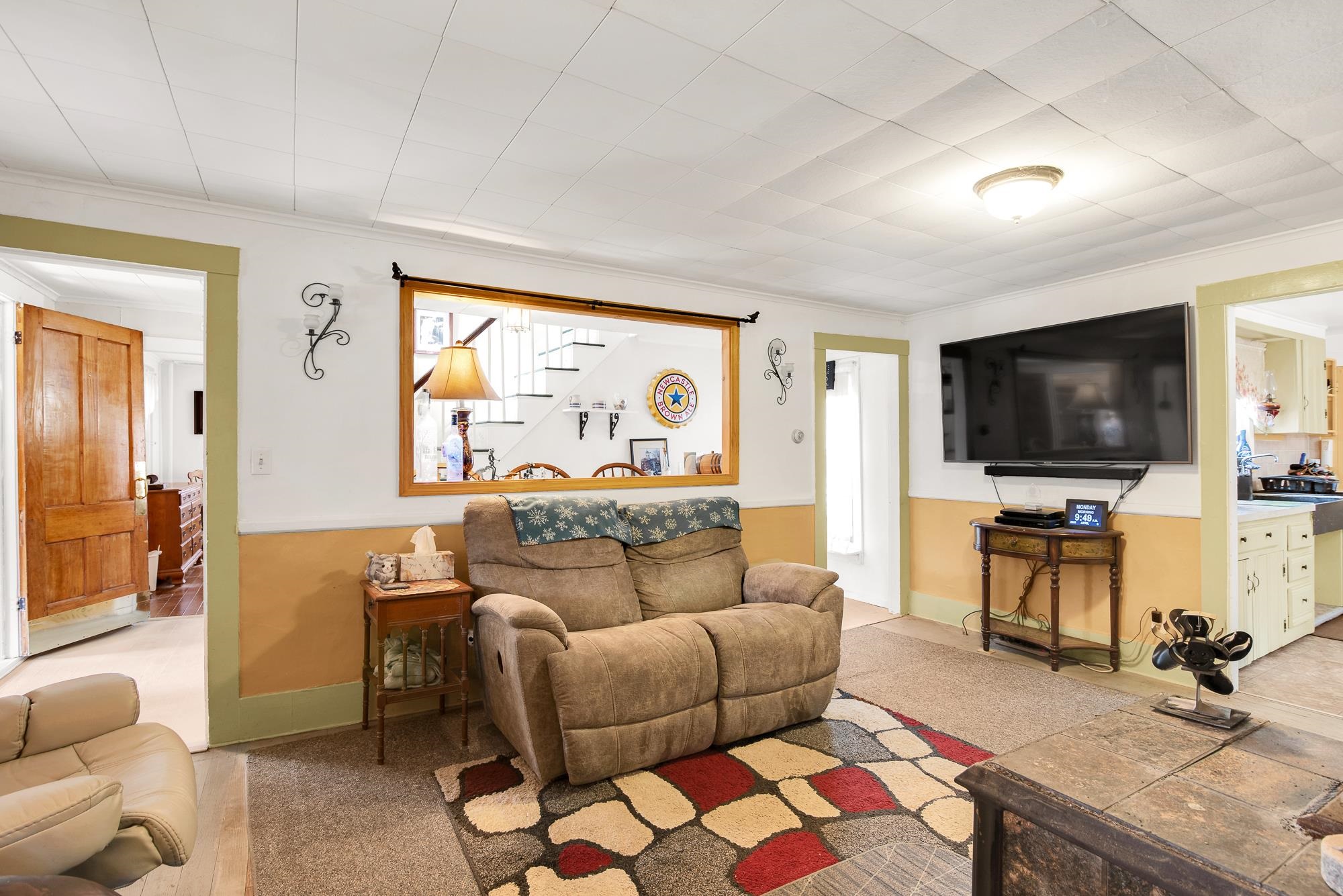 671 Washington Street Property Photo 14